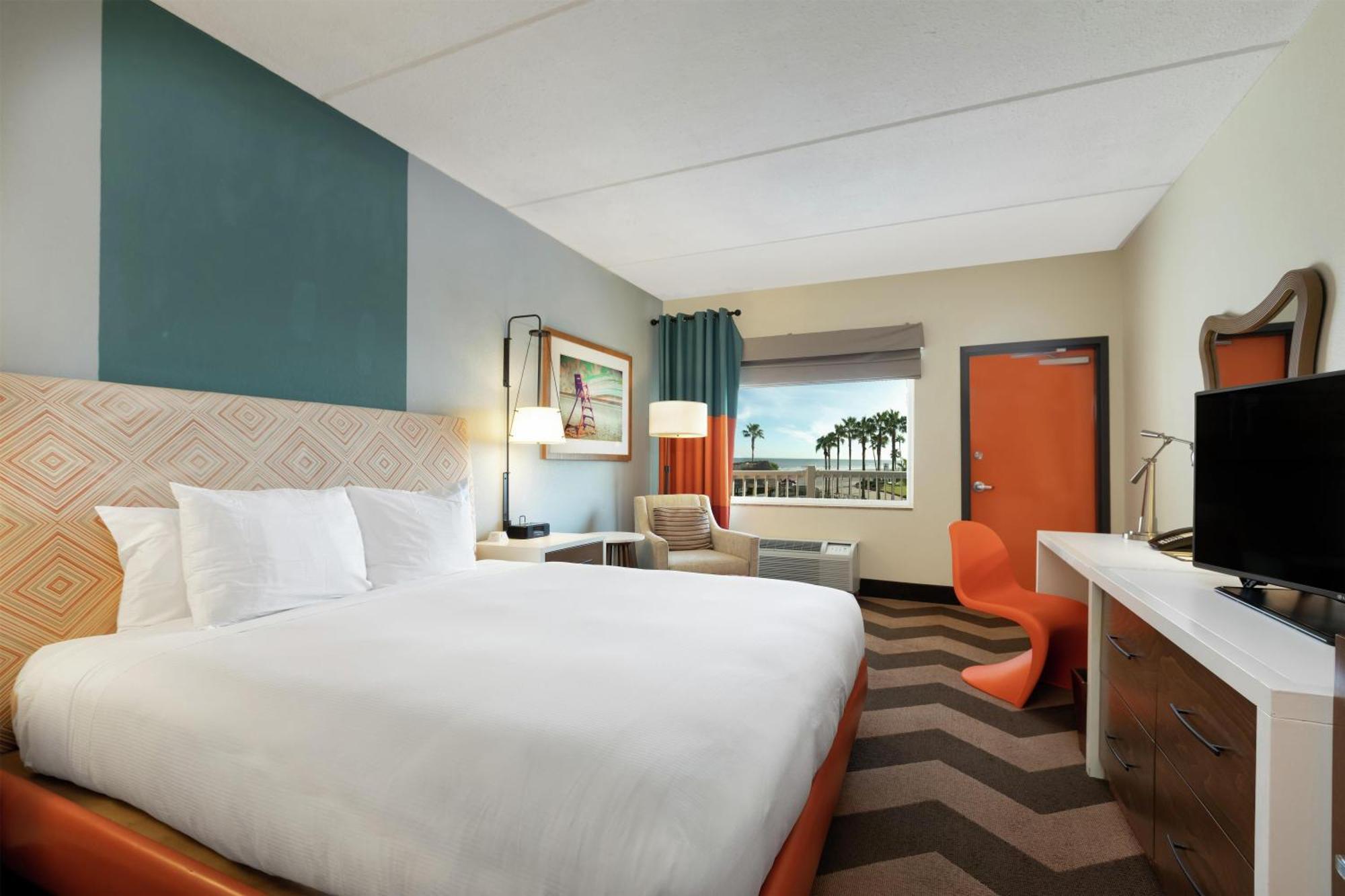 King Room Private Balcony Beach View