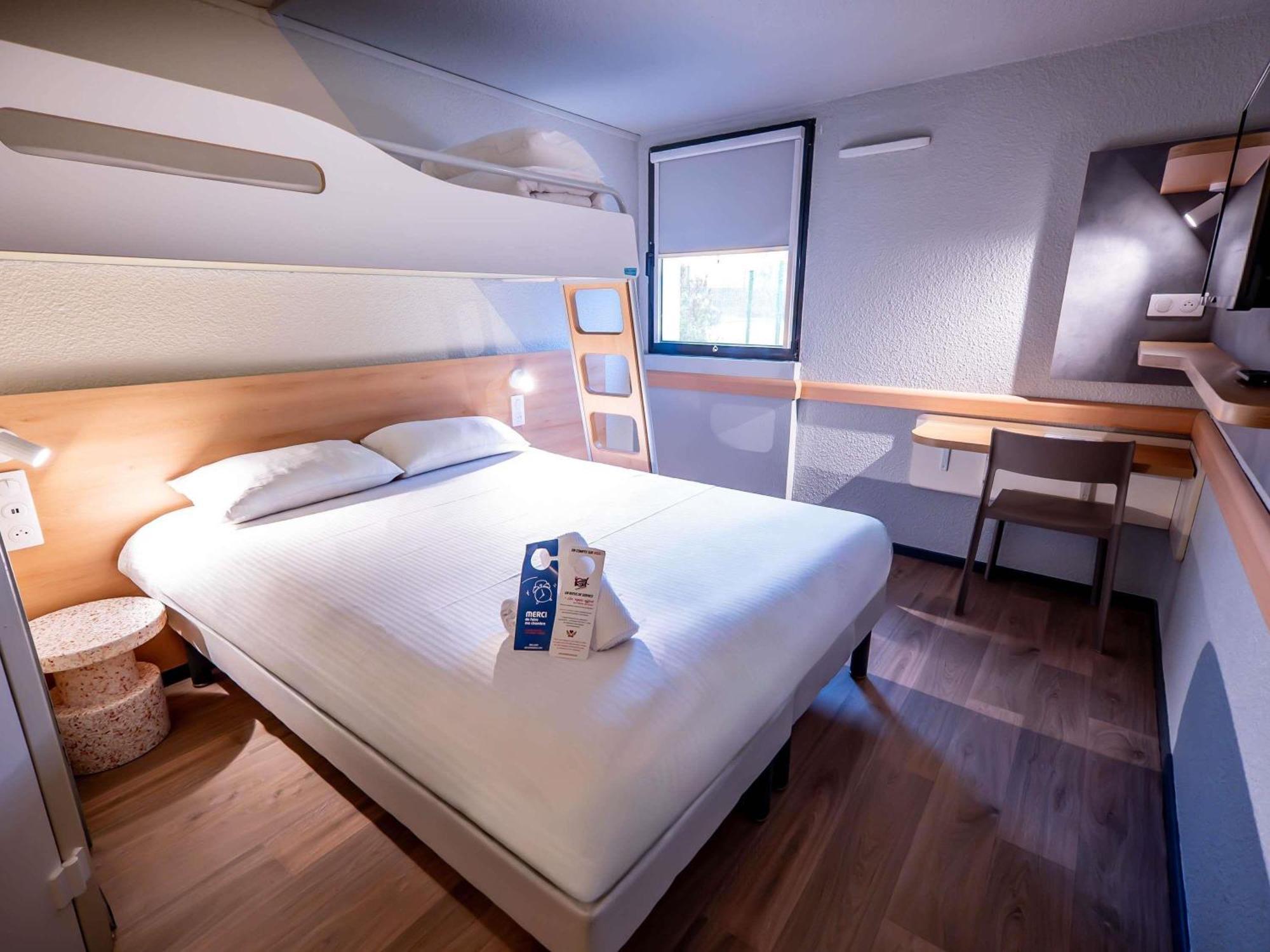 Triple Room One Double Bed One Bunk Bed