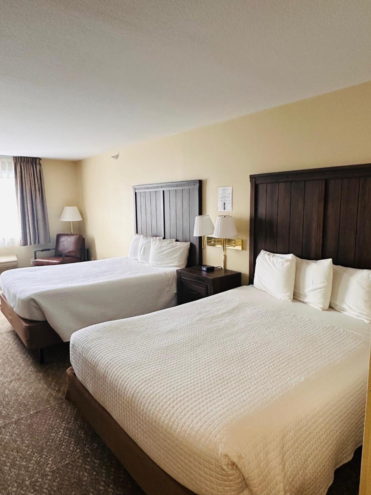 Queen Room Two Queen Beds