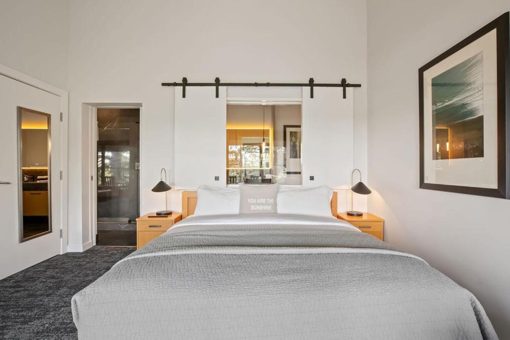 One Bedroom Lodge Rainforest Suite