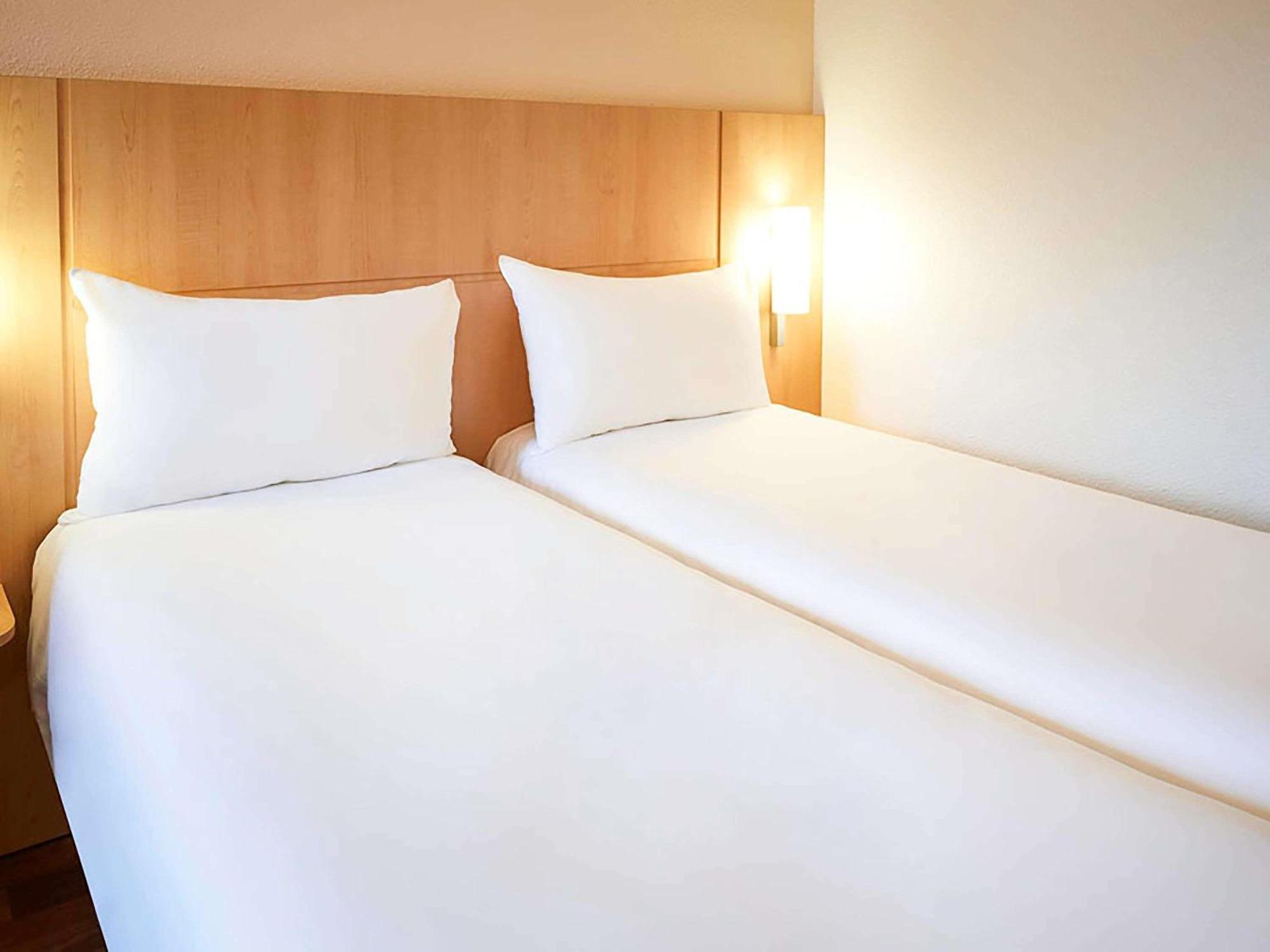 Standard Room 2 Zip-Beds