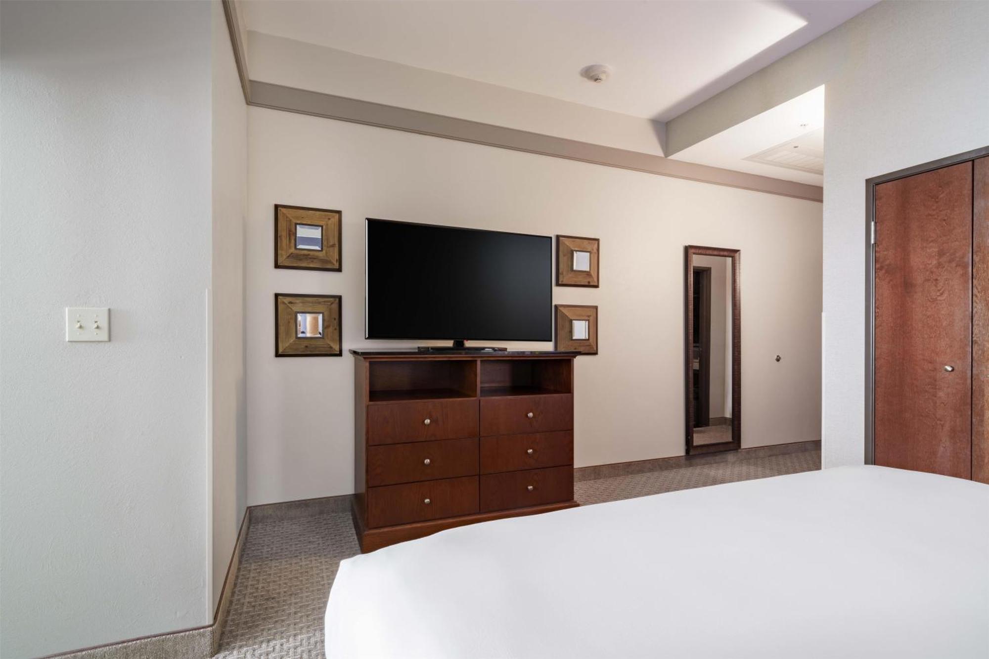 Superior King Room,1769837227:JPEG