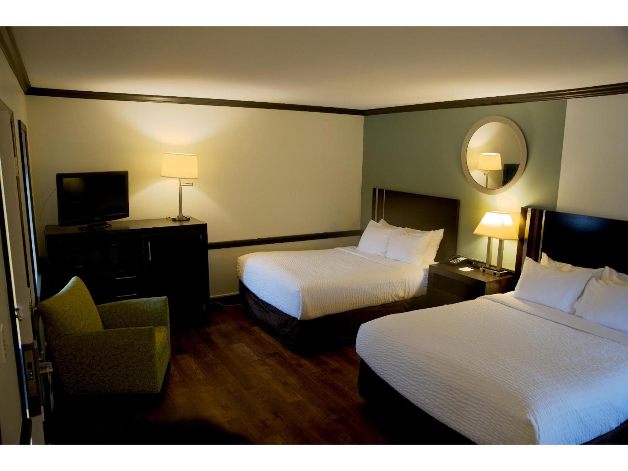 Standard Queen Room Two Queen Beds Upper Floor