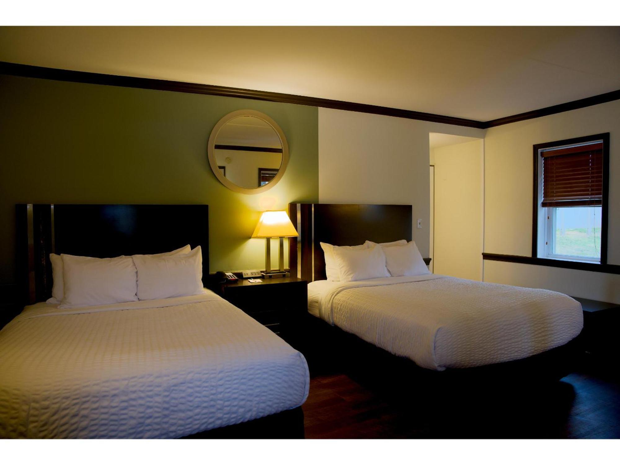 Standard Queen Room Two Queen Beds Upper Floor