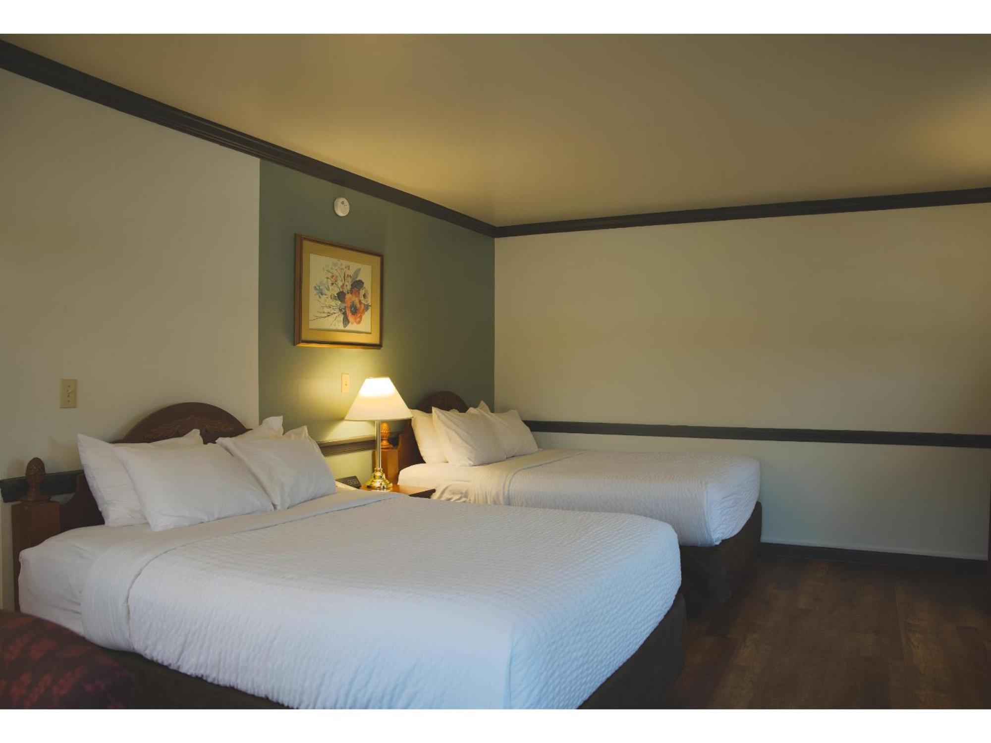 Standard Queen Room Two Queen Beds Upper Floor