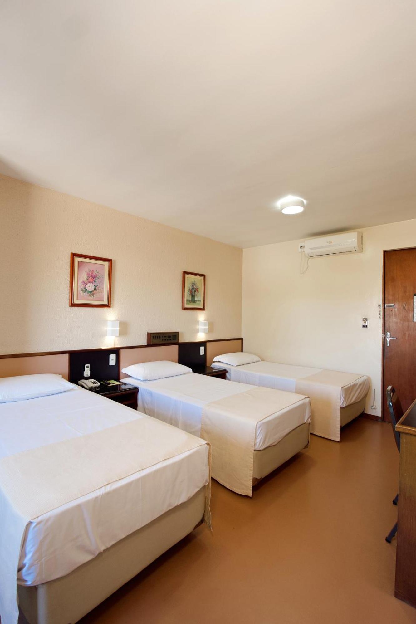 Superior Triple Room 3 Single Beds