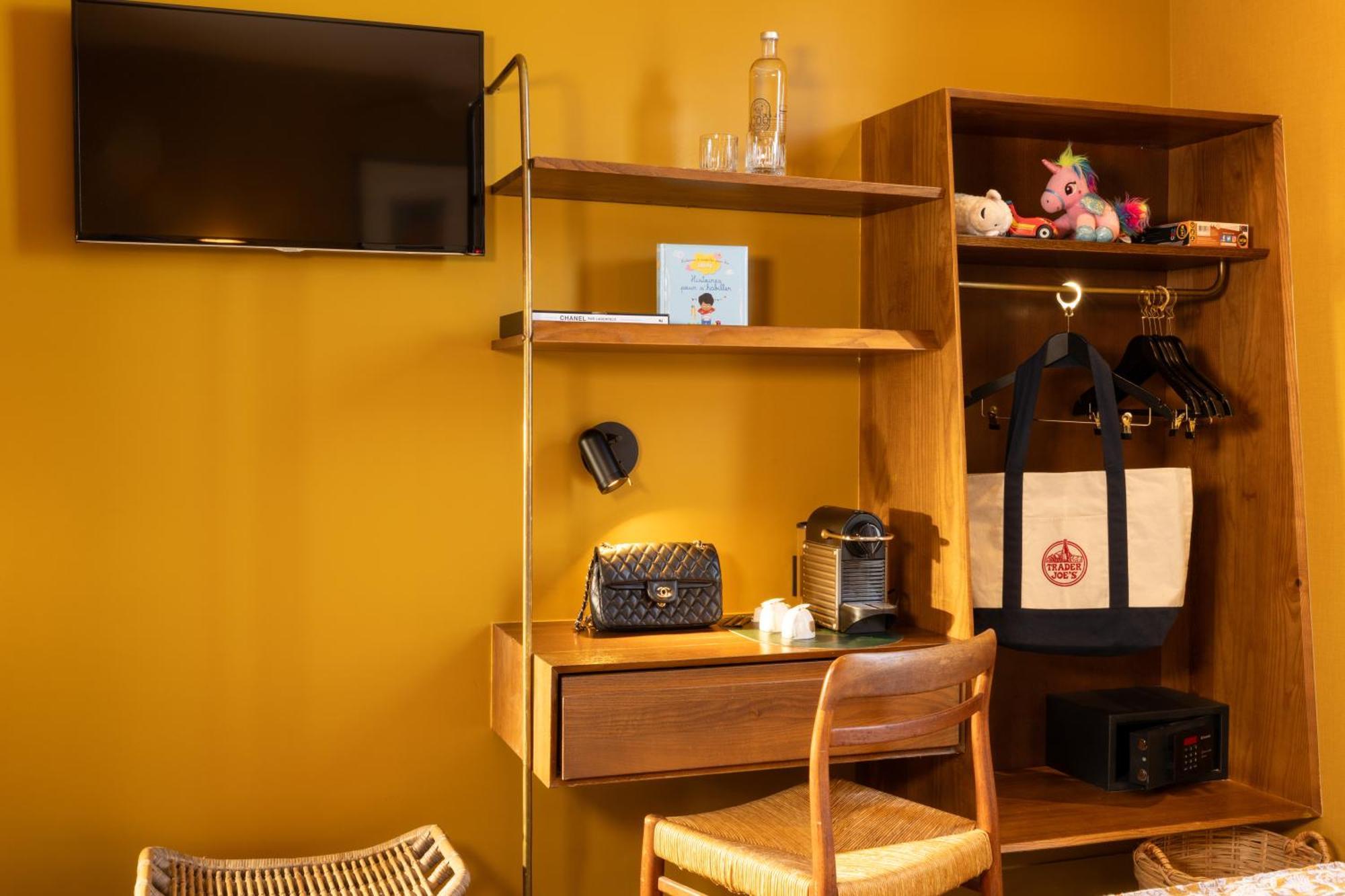Two Connecting Double Rooms