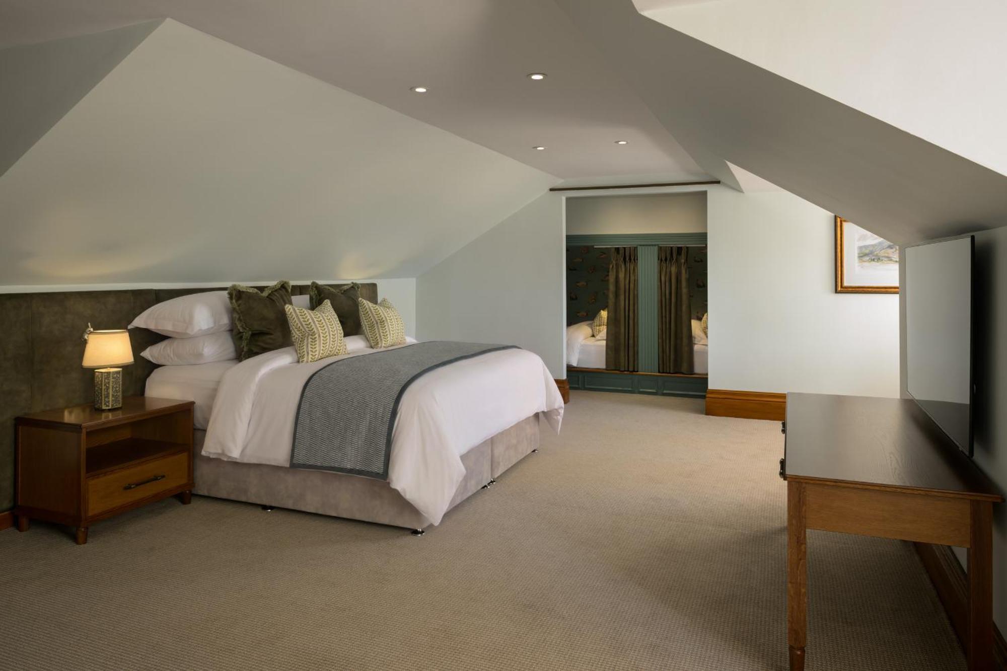Deluxe Family Suite