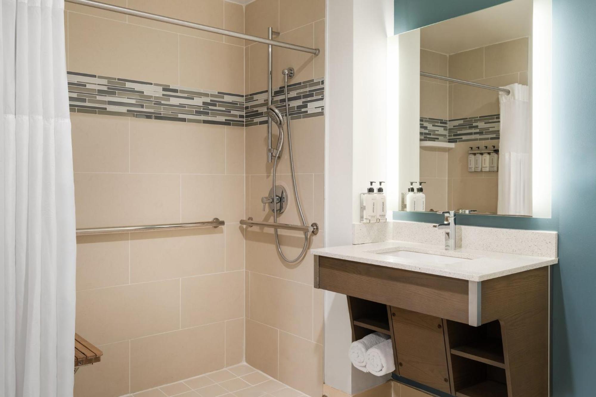 Twin Rom Mobility Accessible Roll Shower Non-Smoking