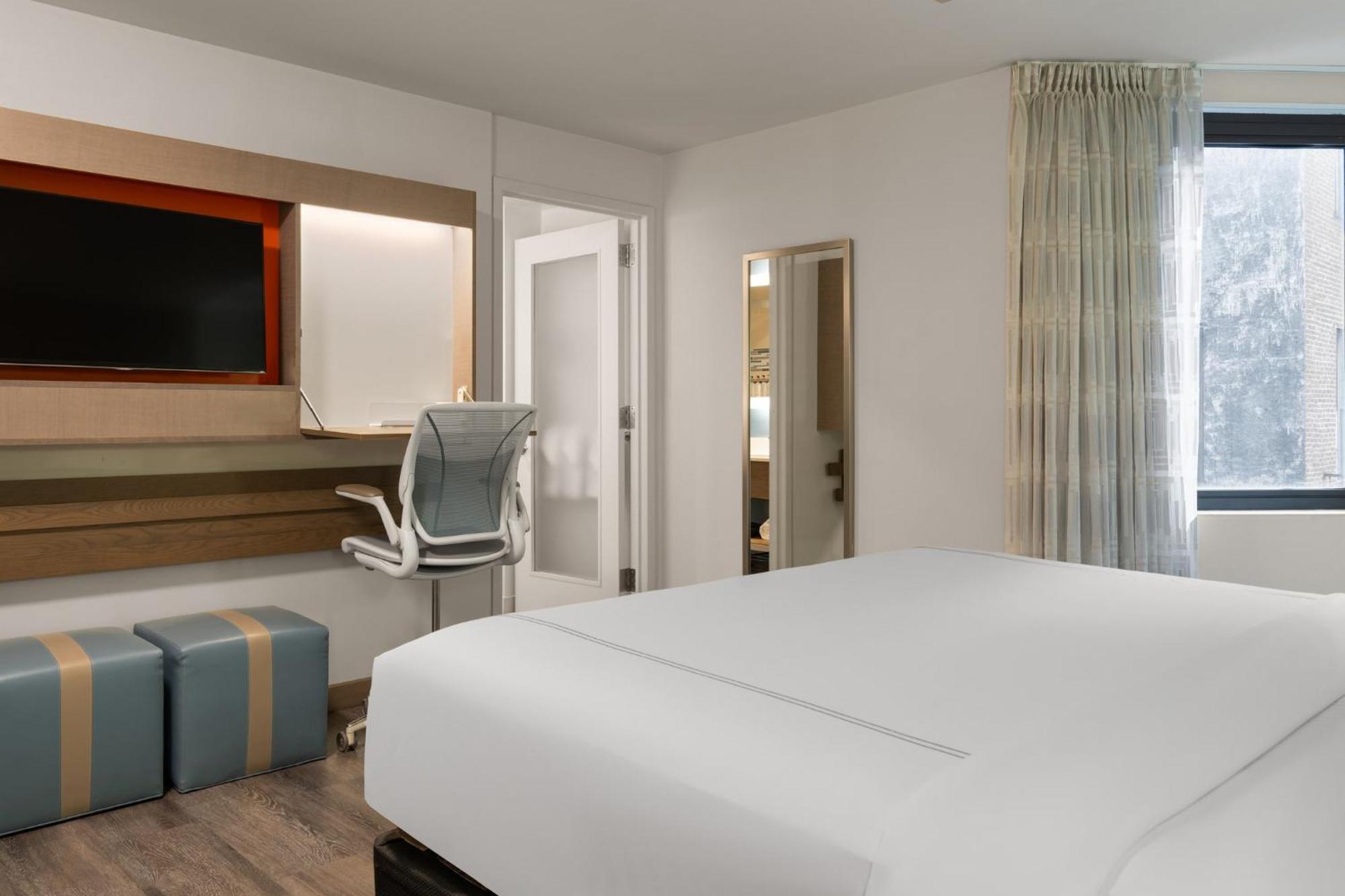 Standard King Room