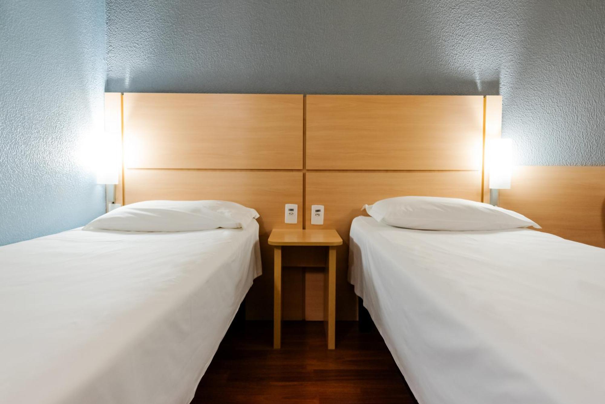 Standard Apartment Two Single Beds