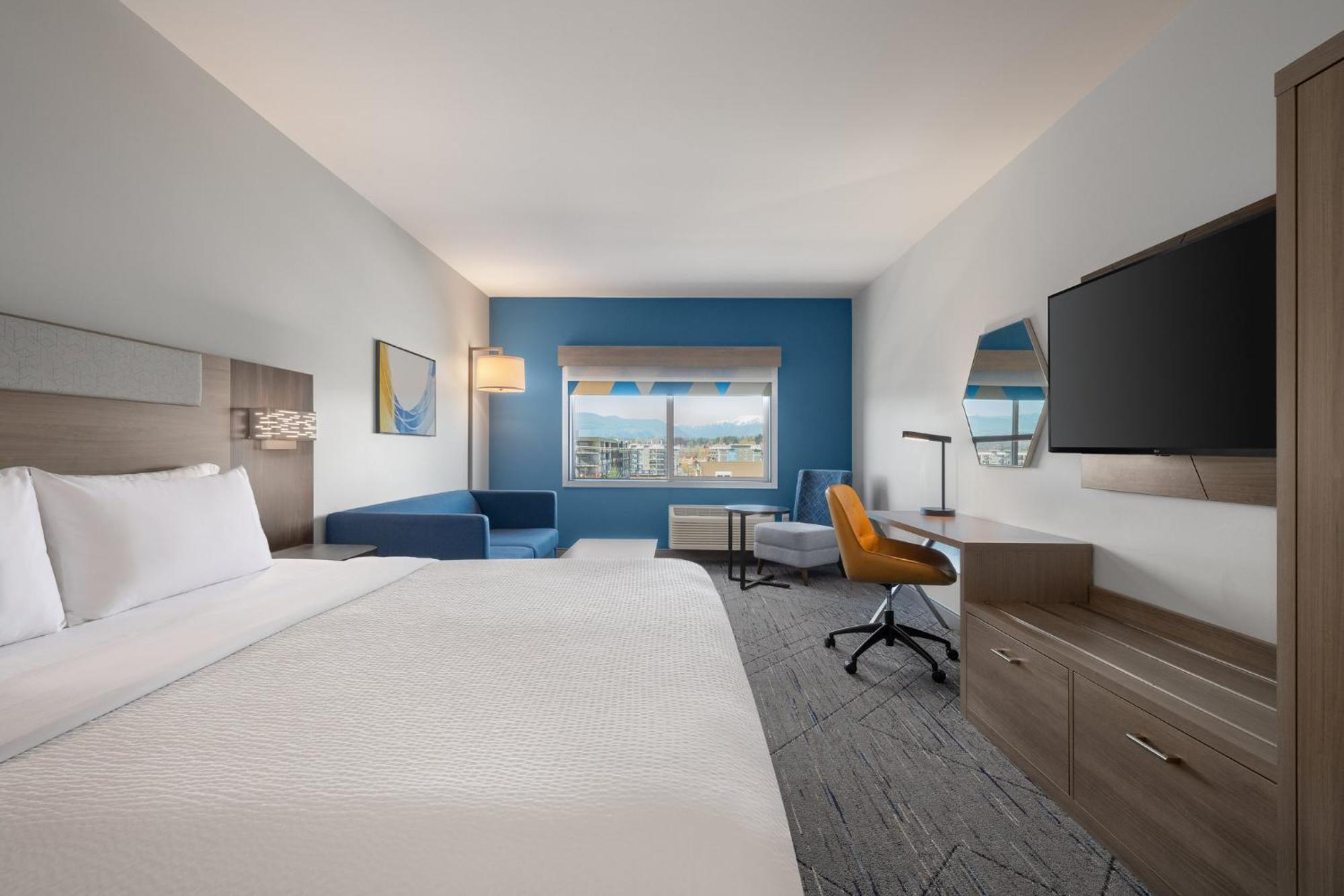 Queen Suite Two Queen Beds