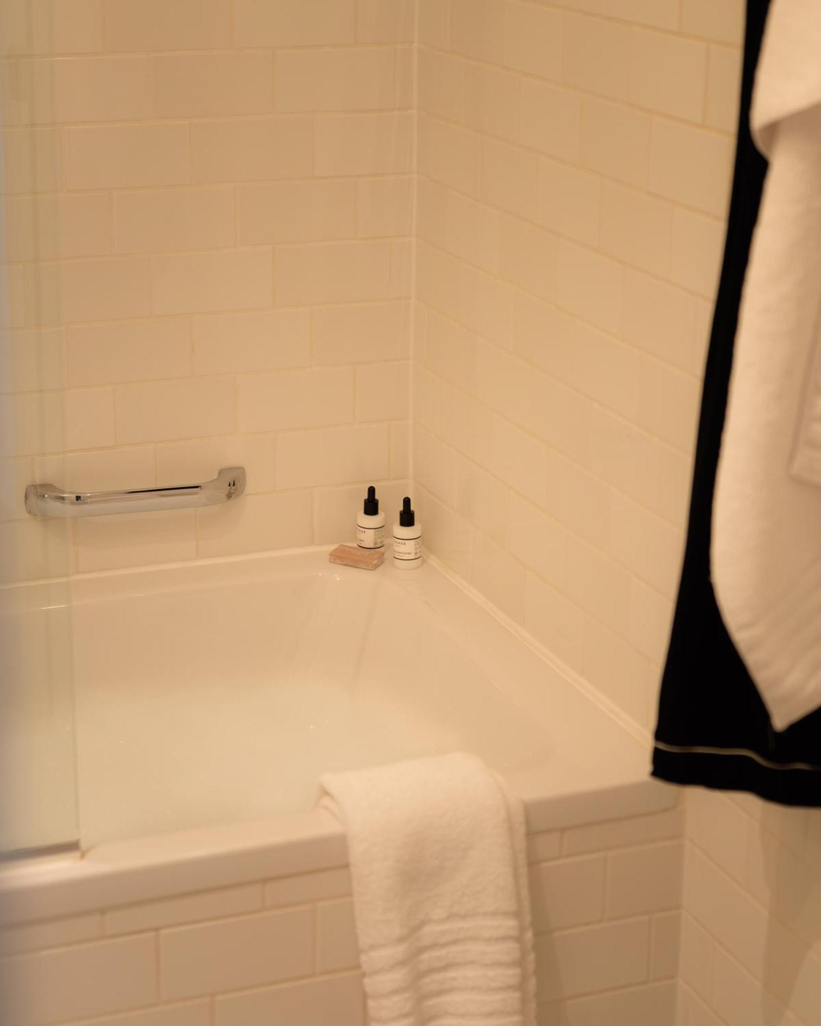 Deluxe Double Room with Bath