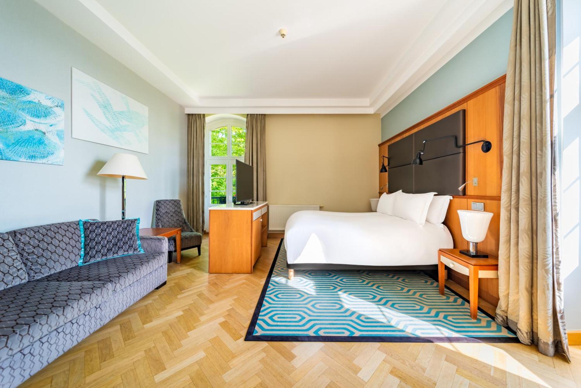 Luxus-Doppelzimmer mit Balkon – Meerseite