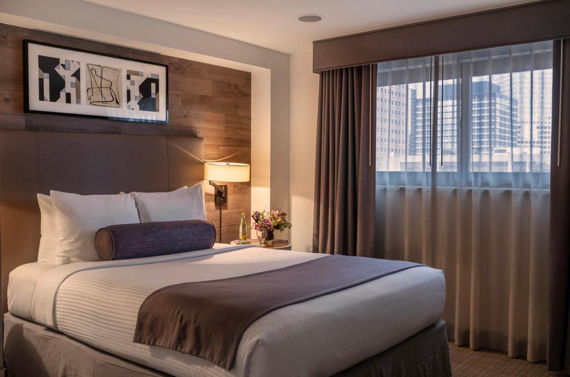 Premier King Suite with Balcony