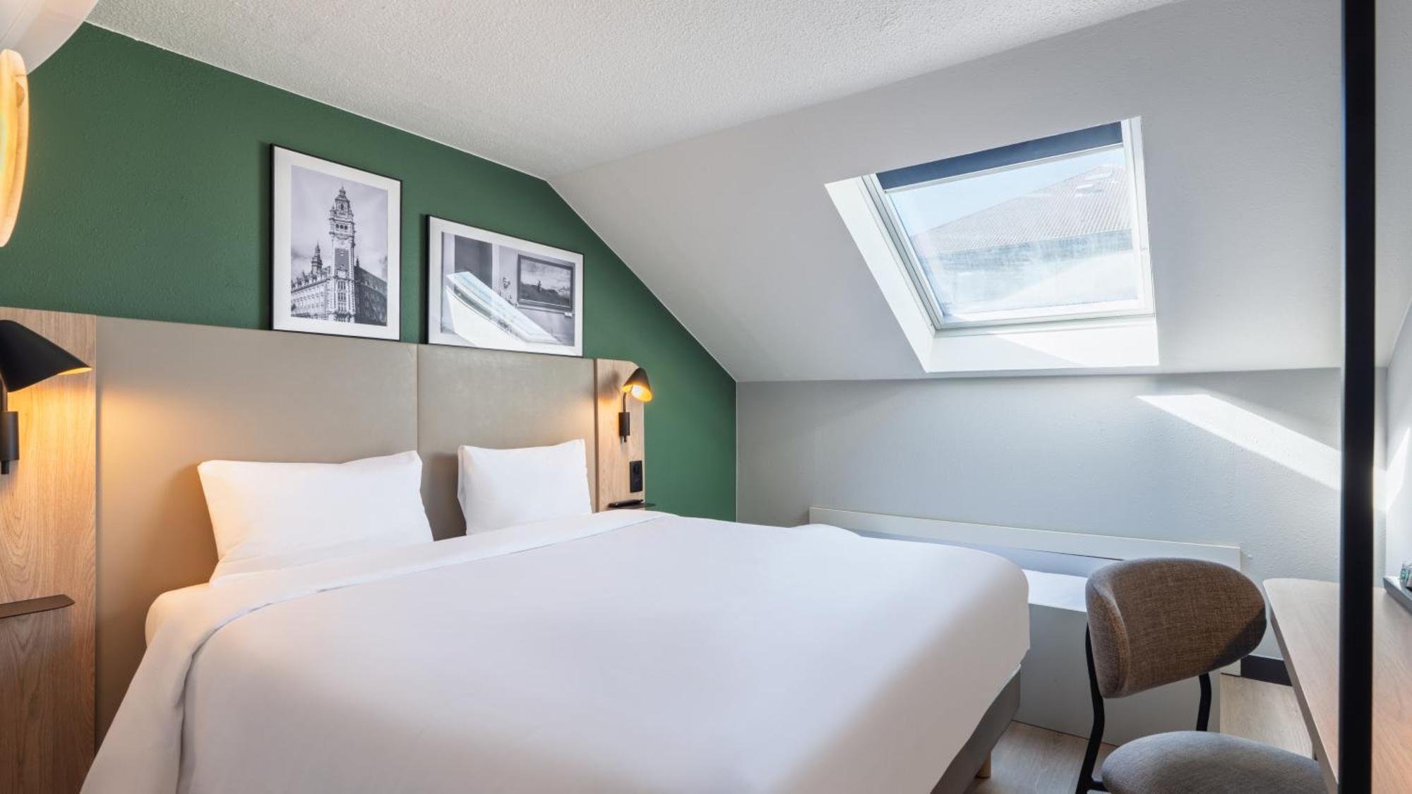 Standard Queen Room One Junior Bed