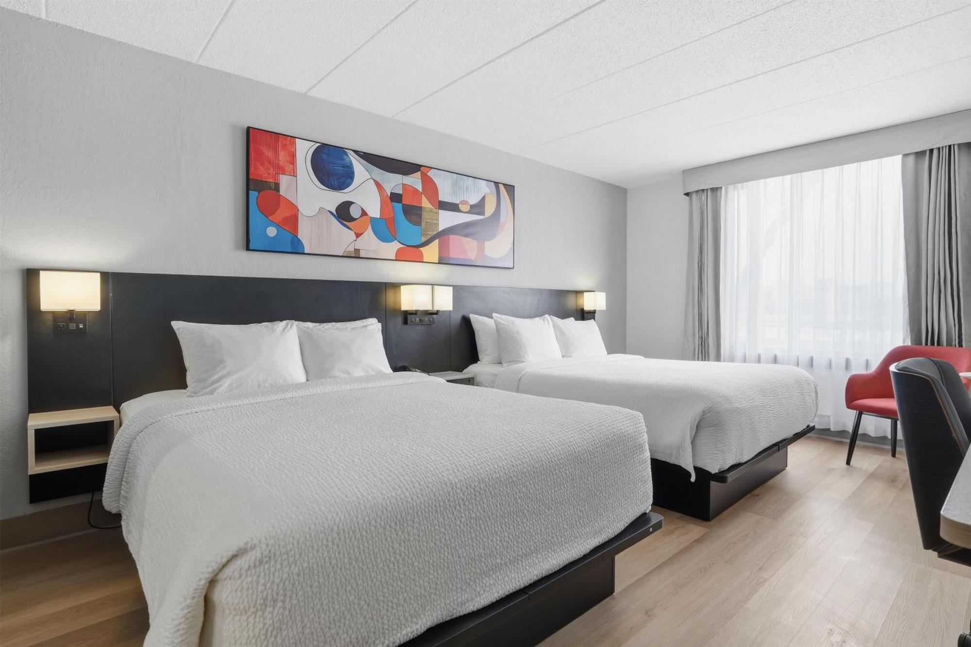 Queen Room Two Queen Beds Non-Smoking or Pet-Friendly