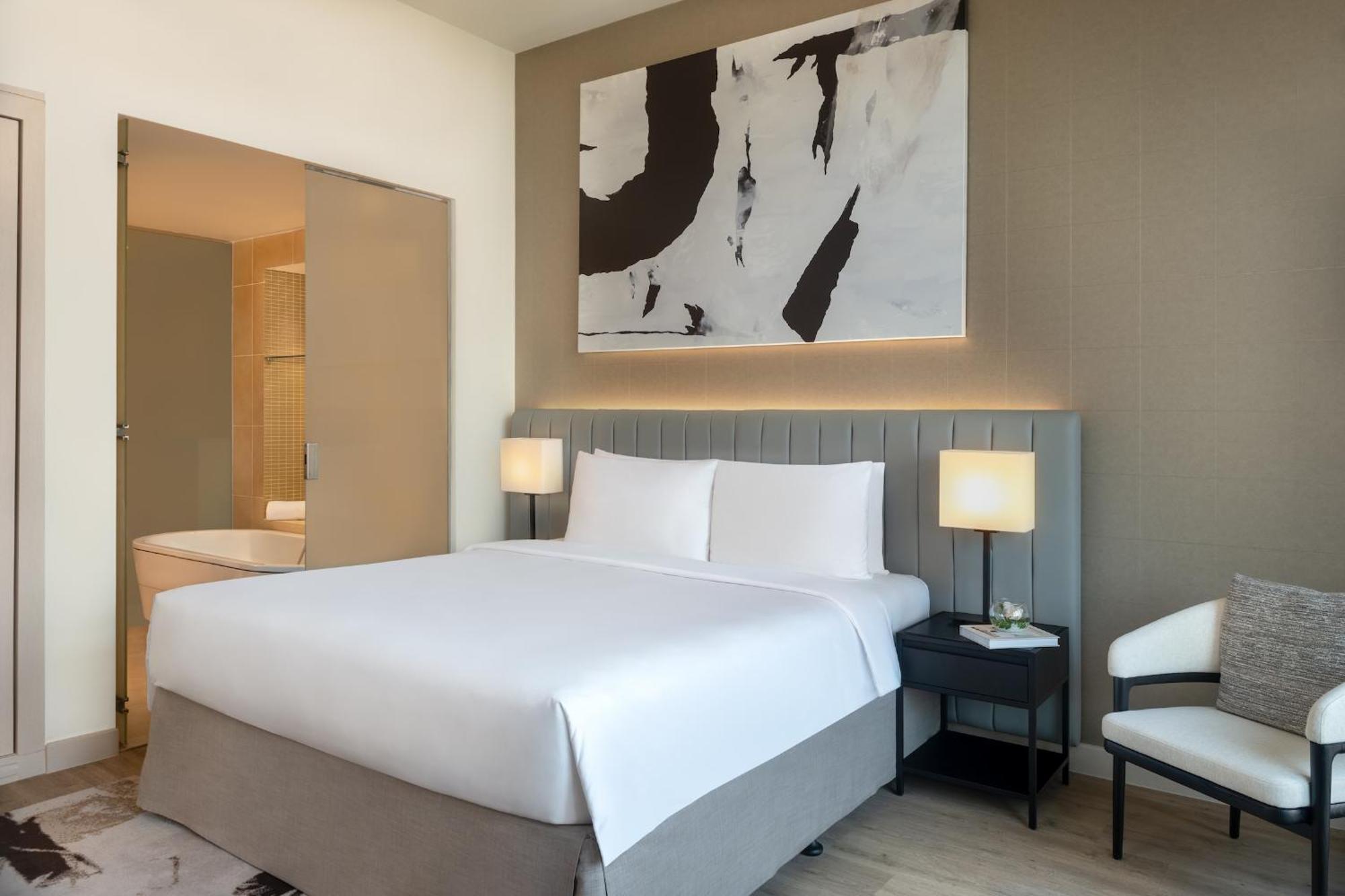 One-Bedroom Suite Pool View Balcony Theme Park Access