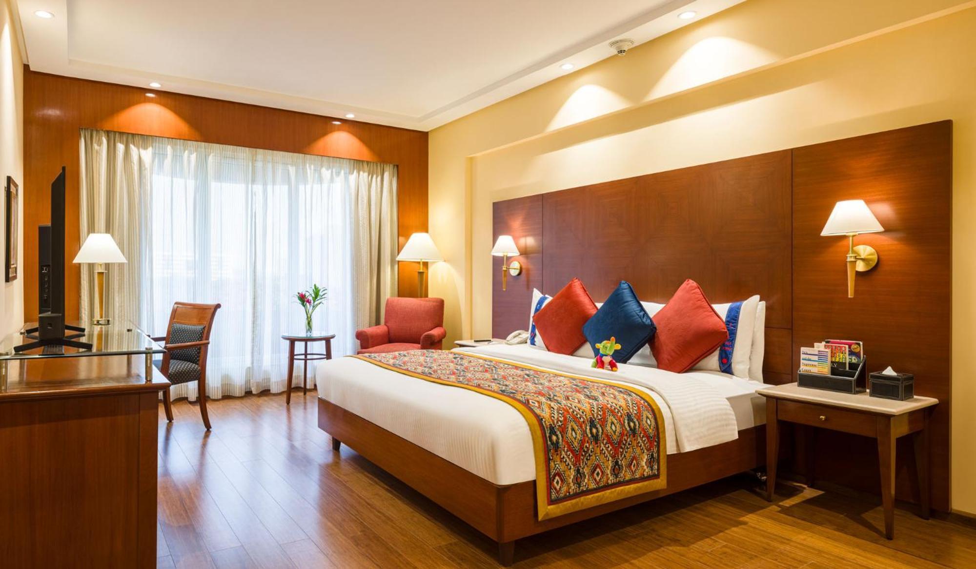 Premier Double Room Pool View on Food Beverage Spa on Laundry service