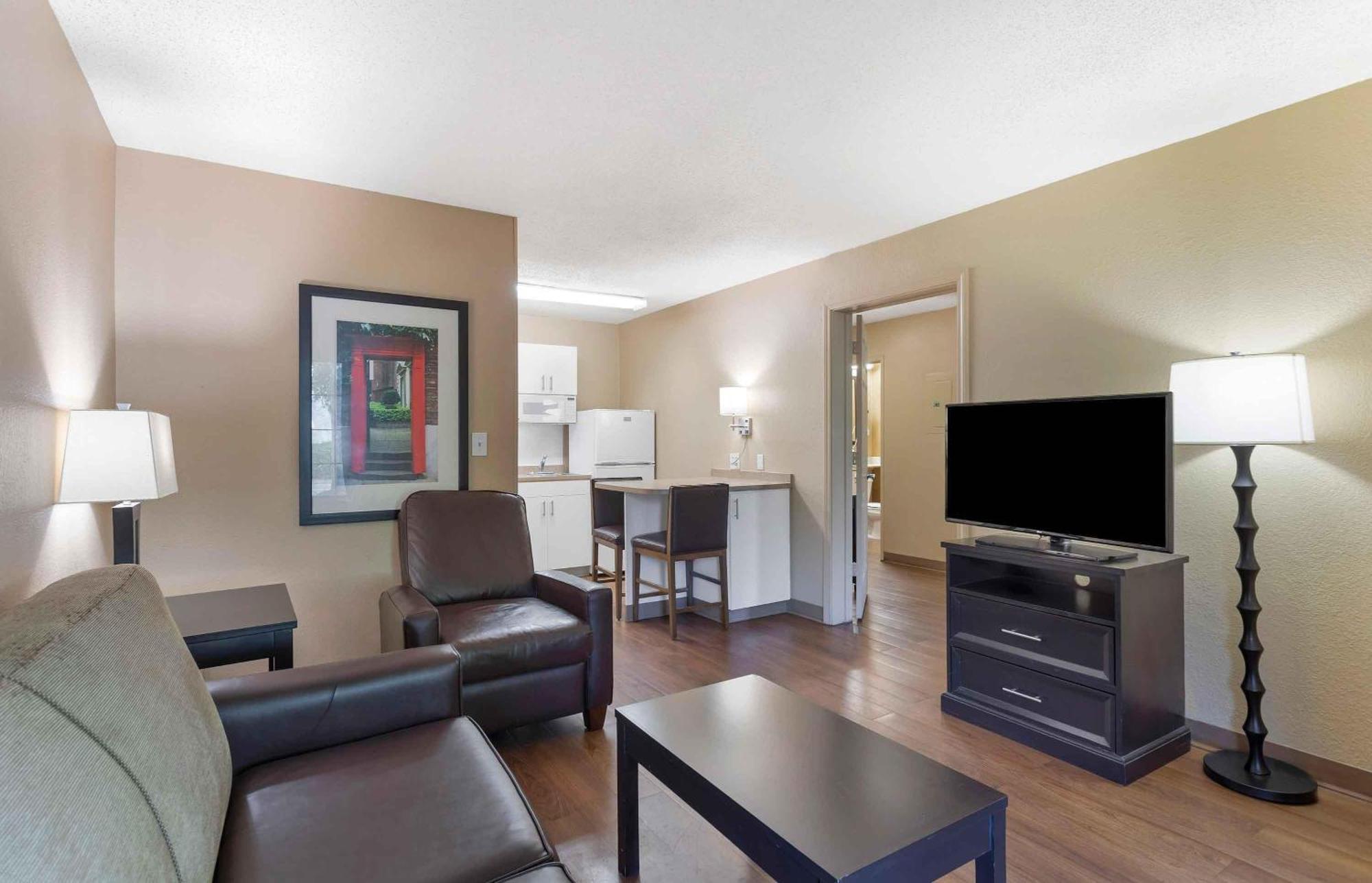 One Bedroom Suite Non-Smoking
