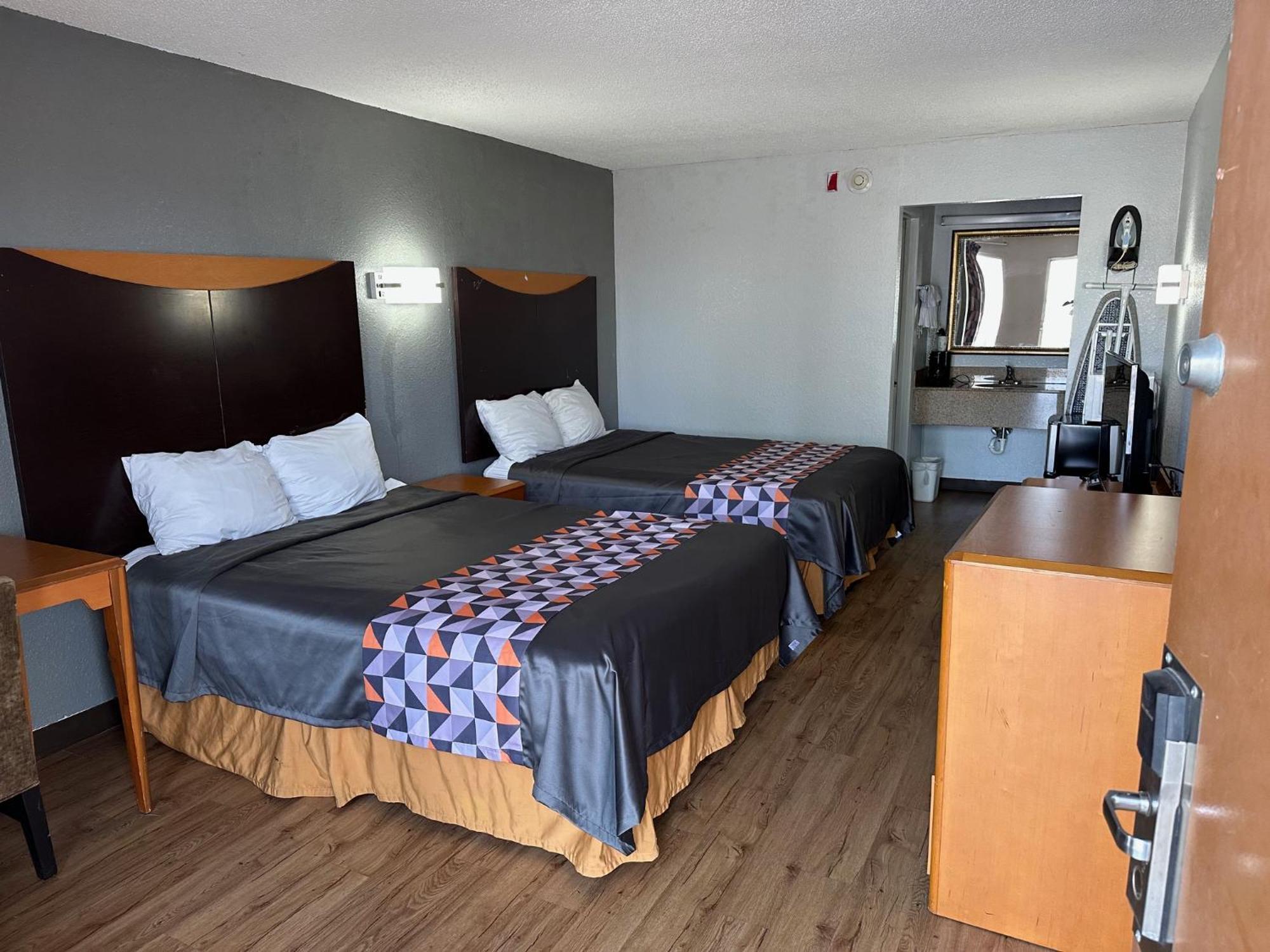 Double Room Two Double Beds Smoking