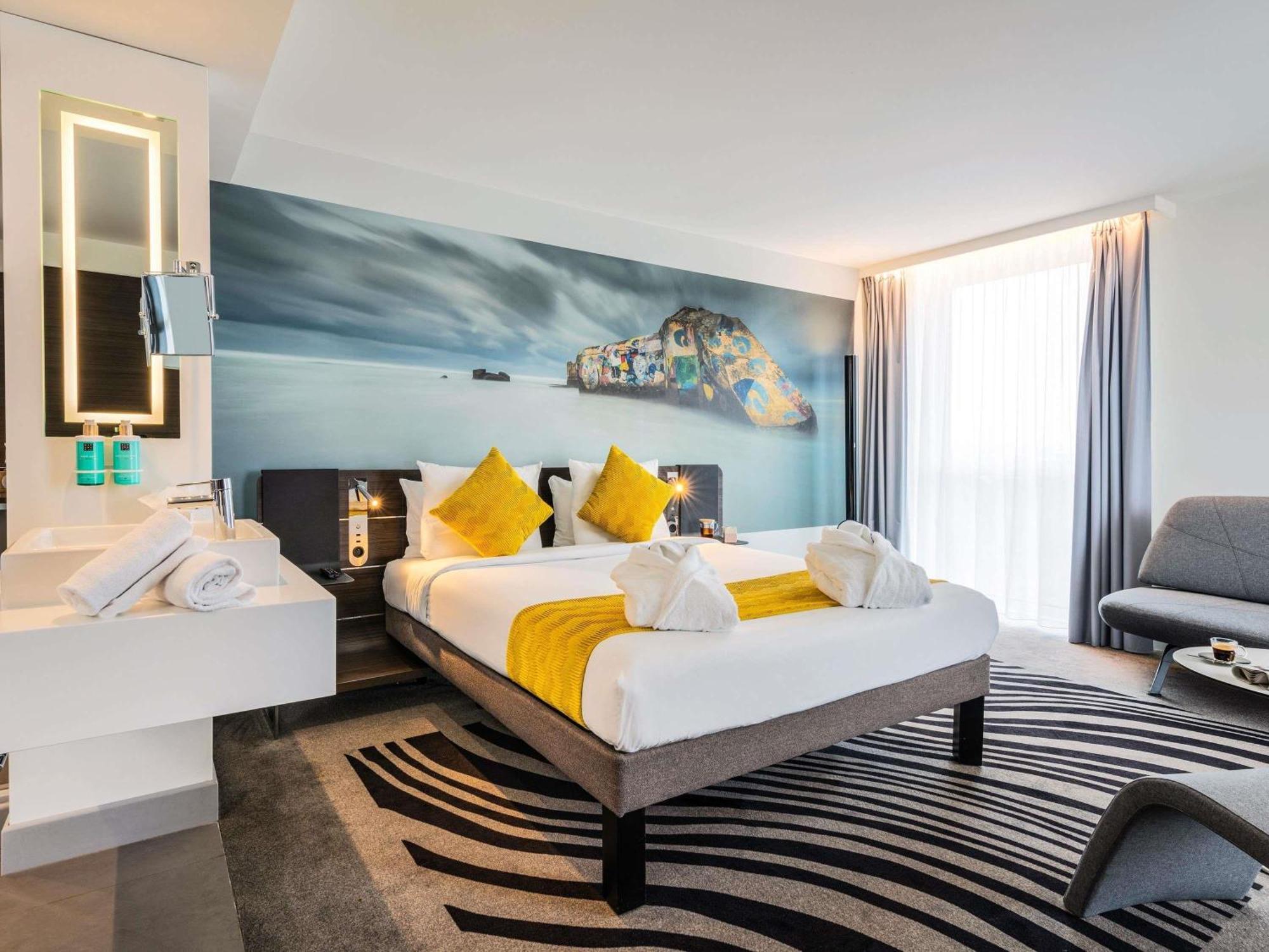 Suite Double Bed