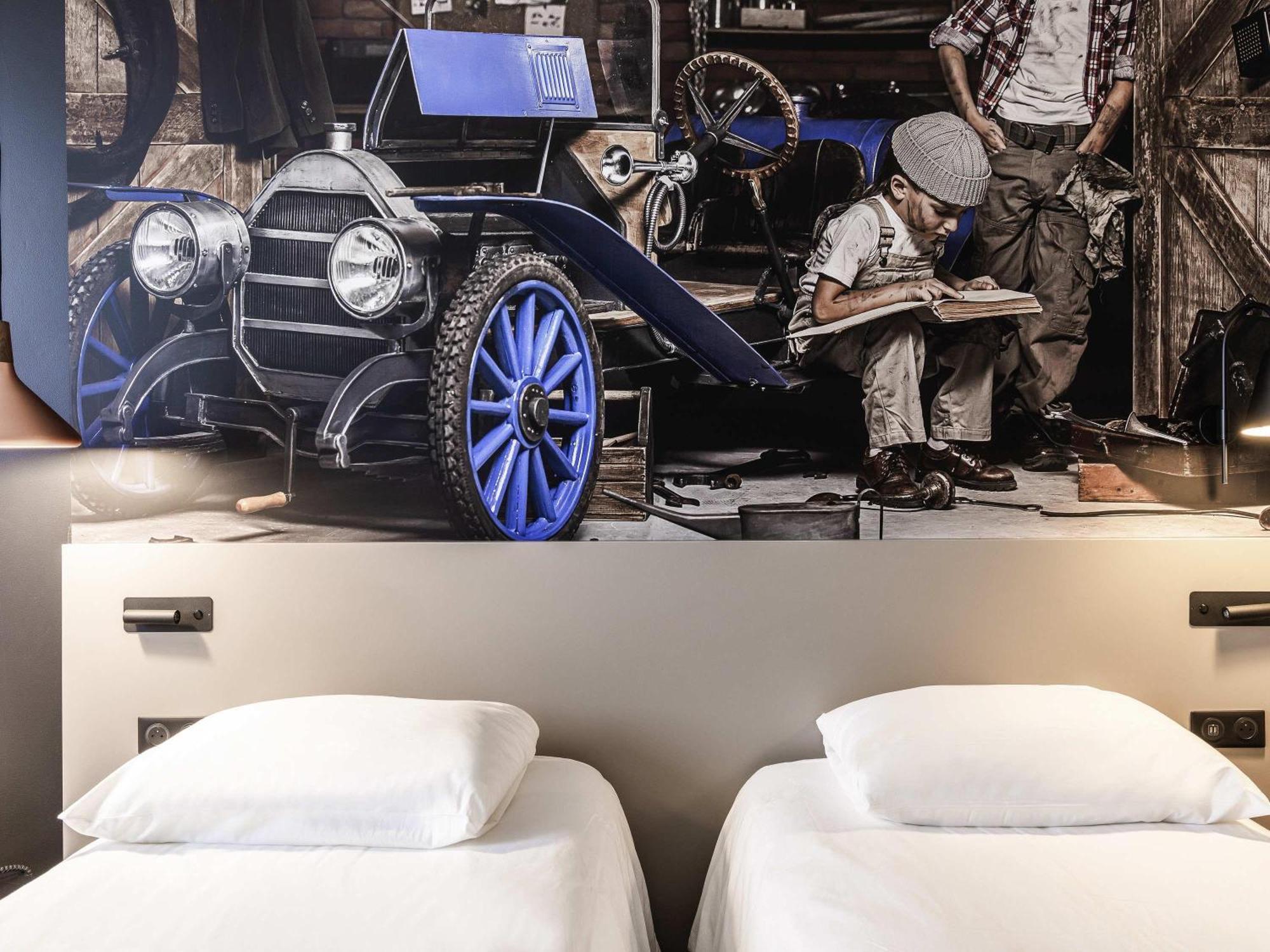 Standard Twin Room