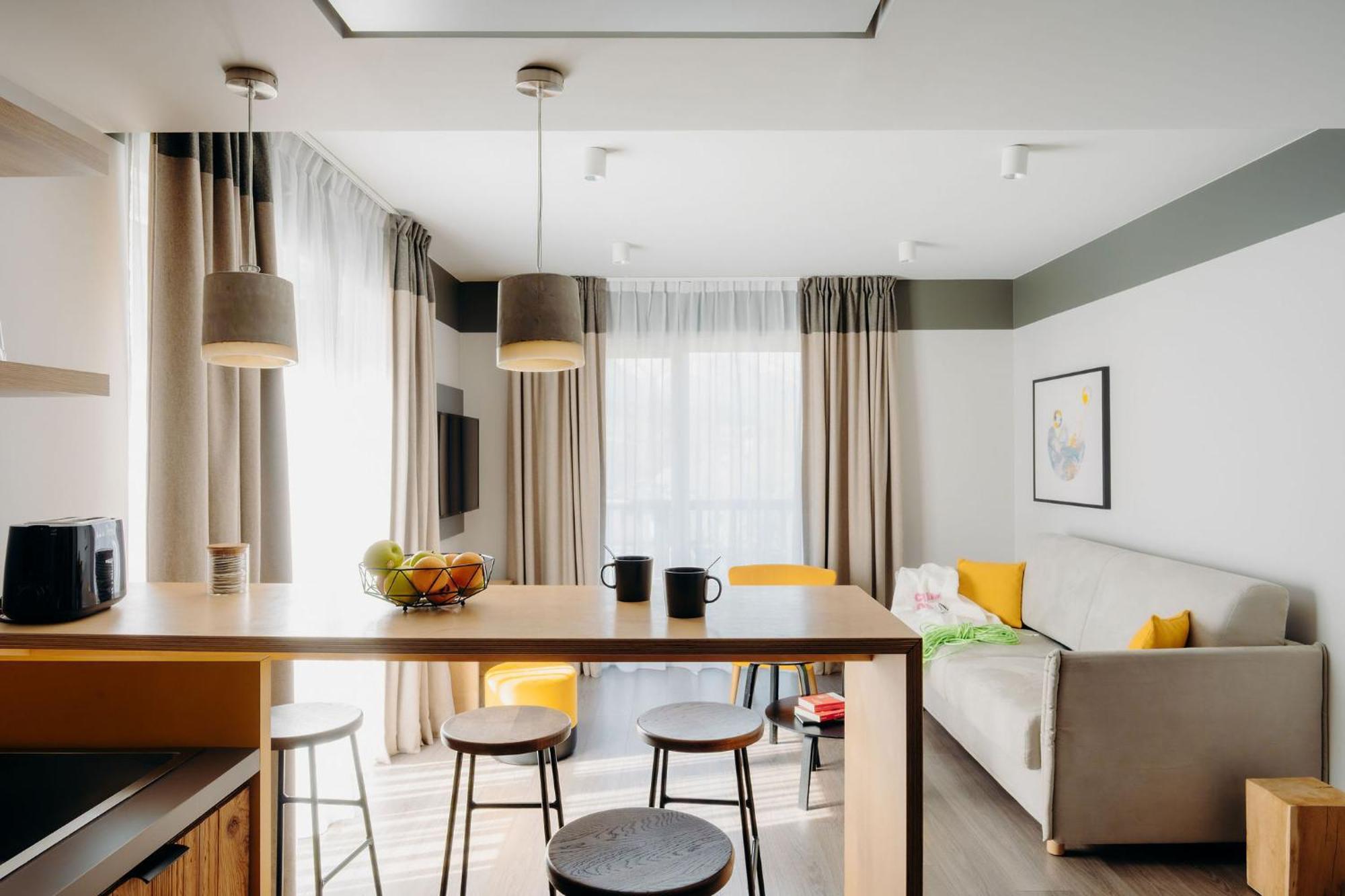 One-Bedroom Apartment