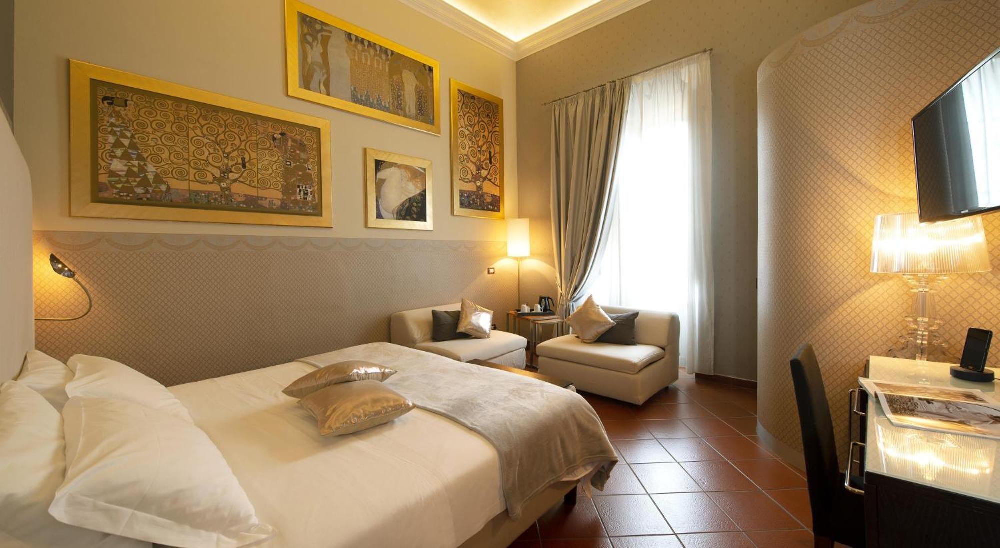 Queen Room Single Bed