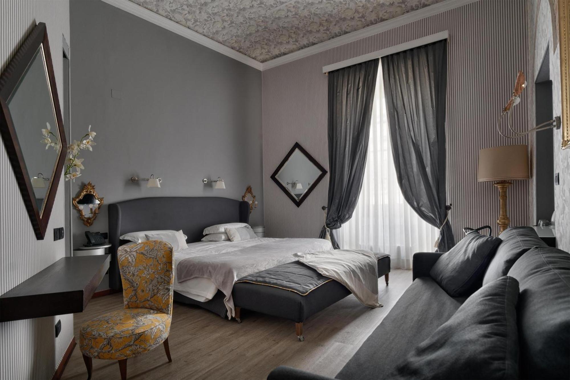 Family Queen Room