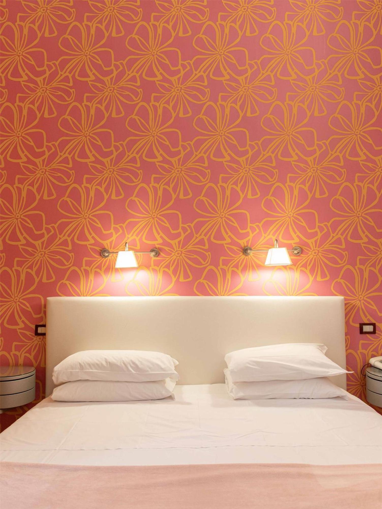 Queen Room Single Bed