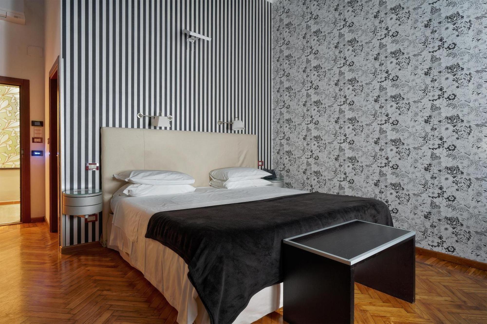 Queen Room Single Bed