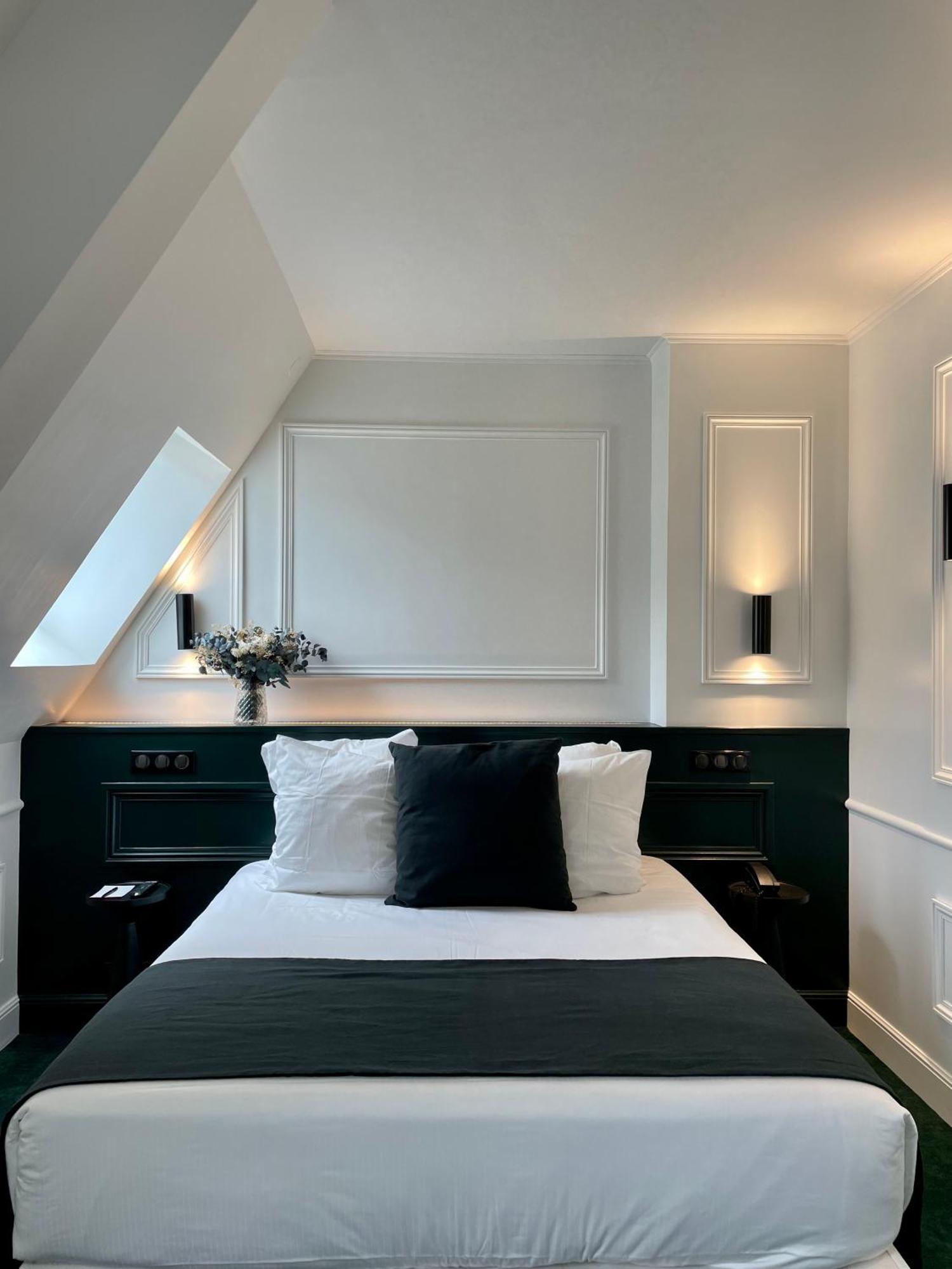 Privilege Room