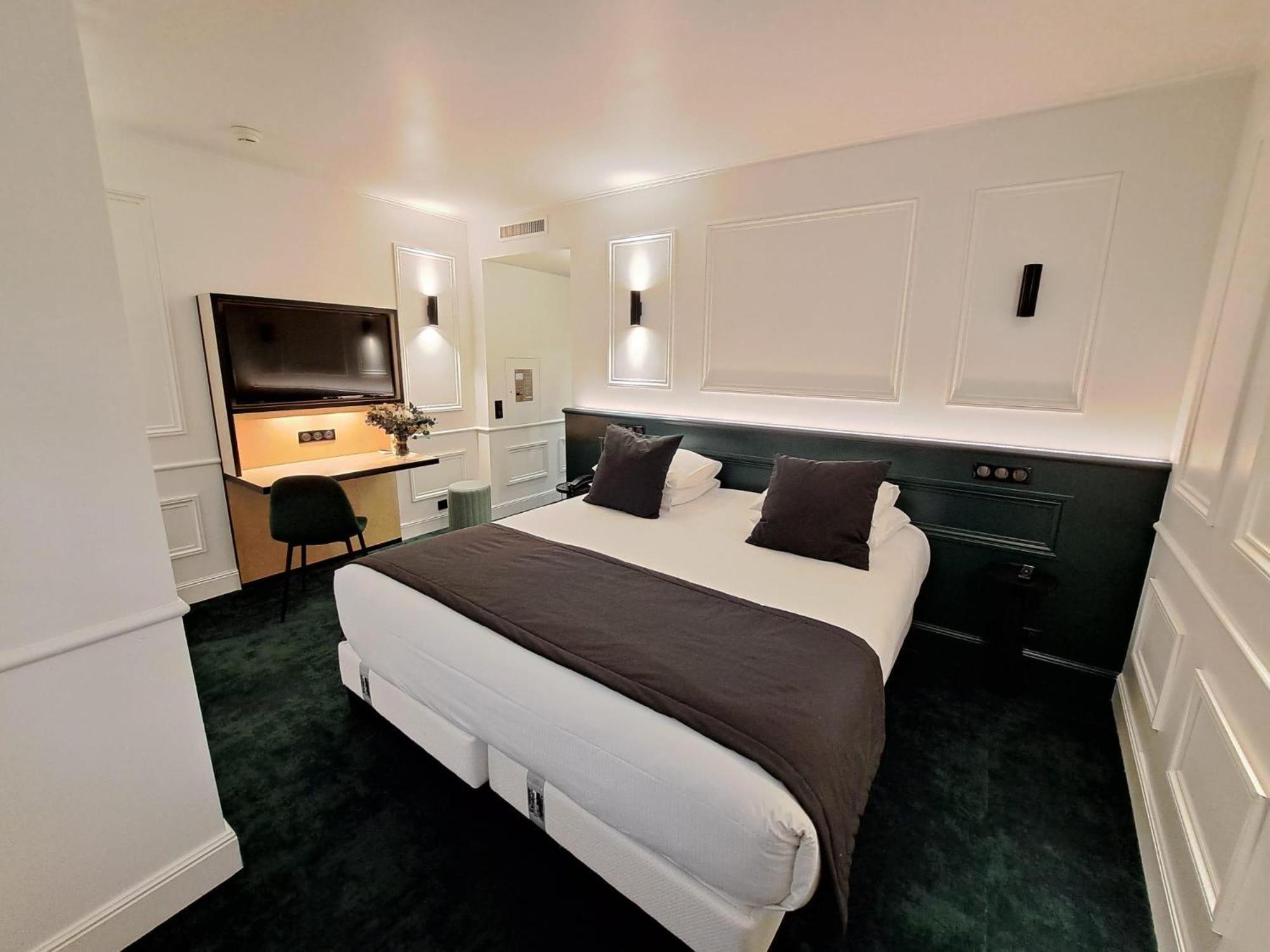 Privilege Room