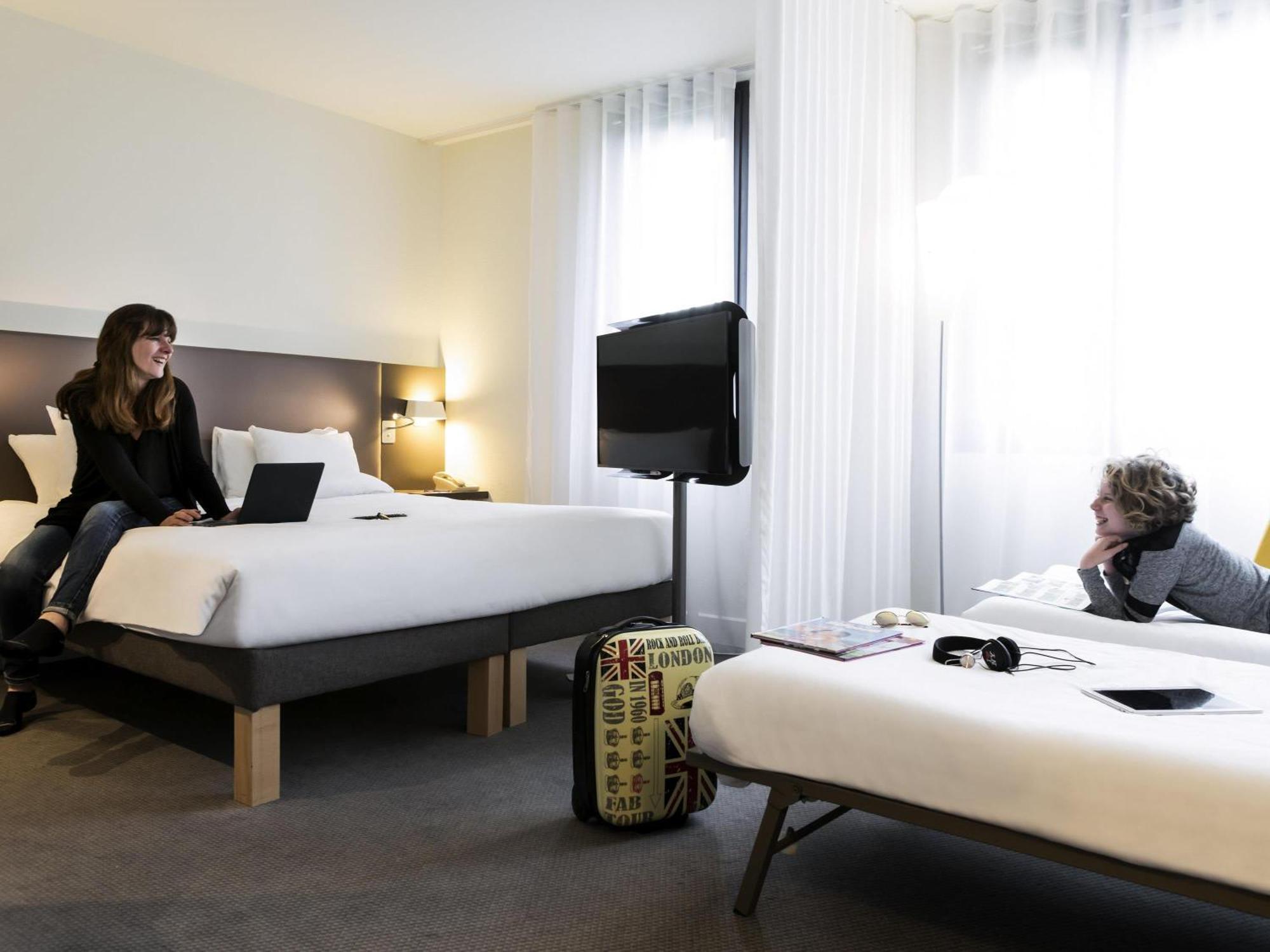Superior Suite Double Bed Two Single Beds
