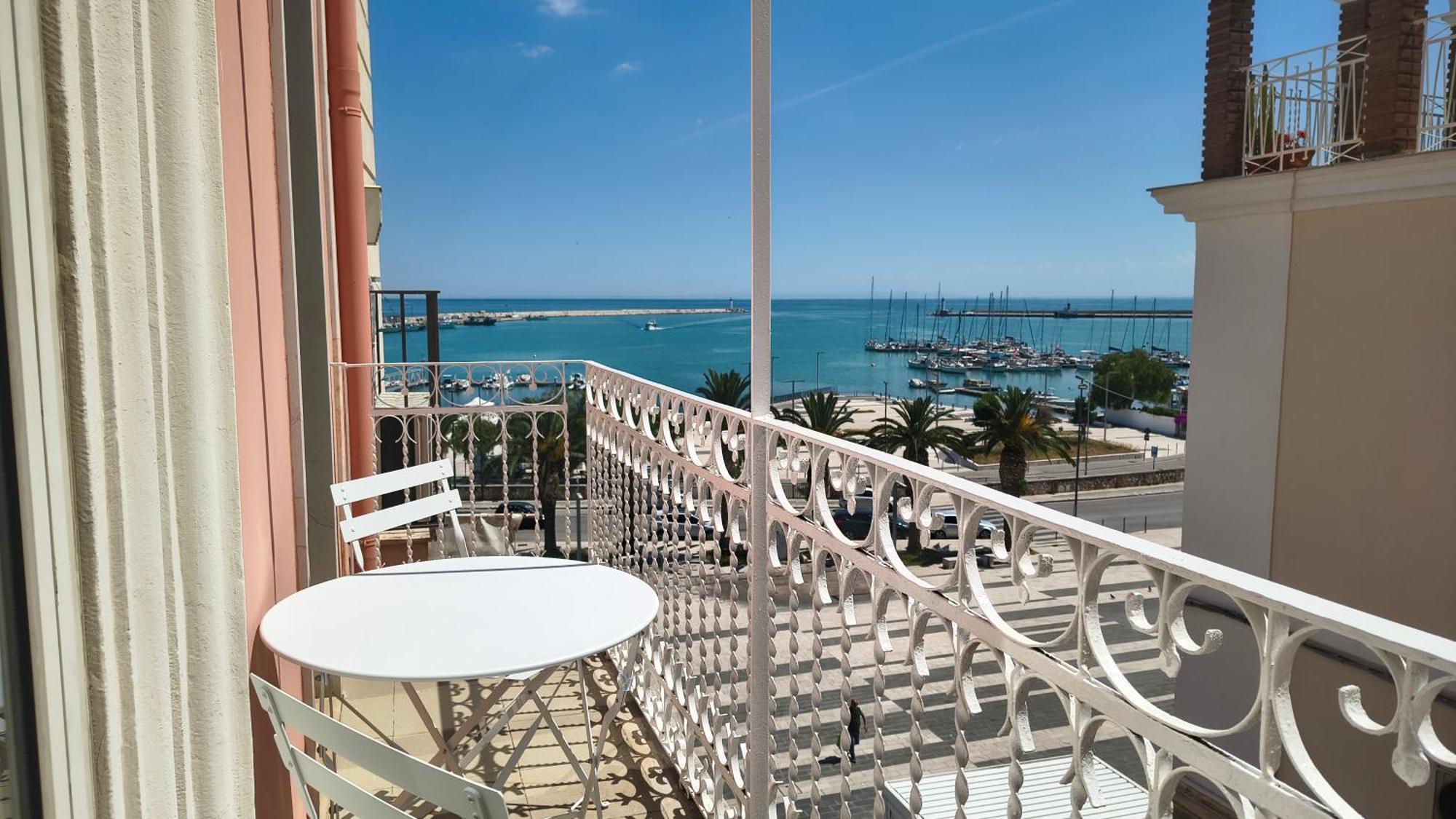 Deluxe Suite Sea View