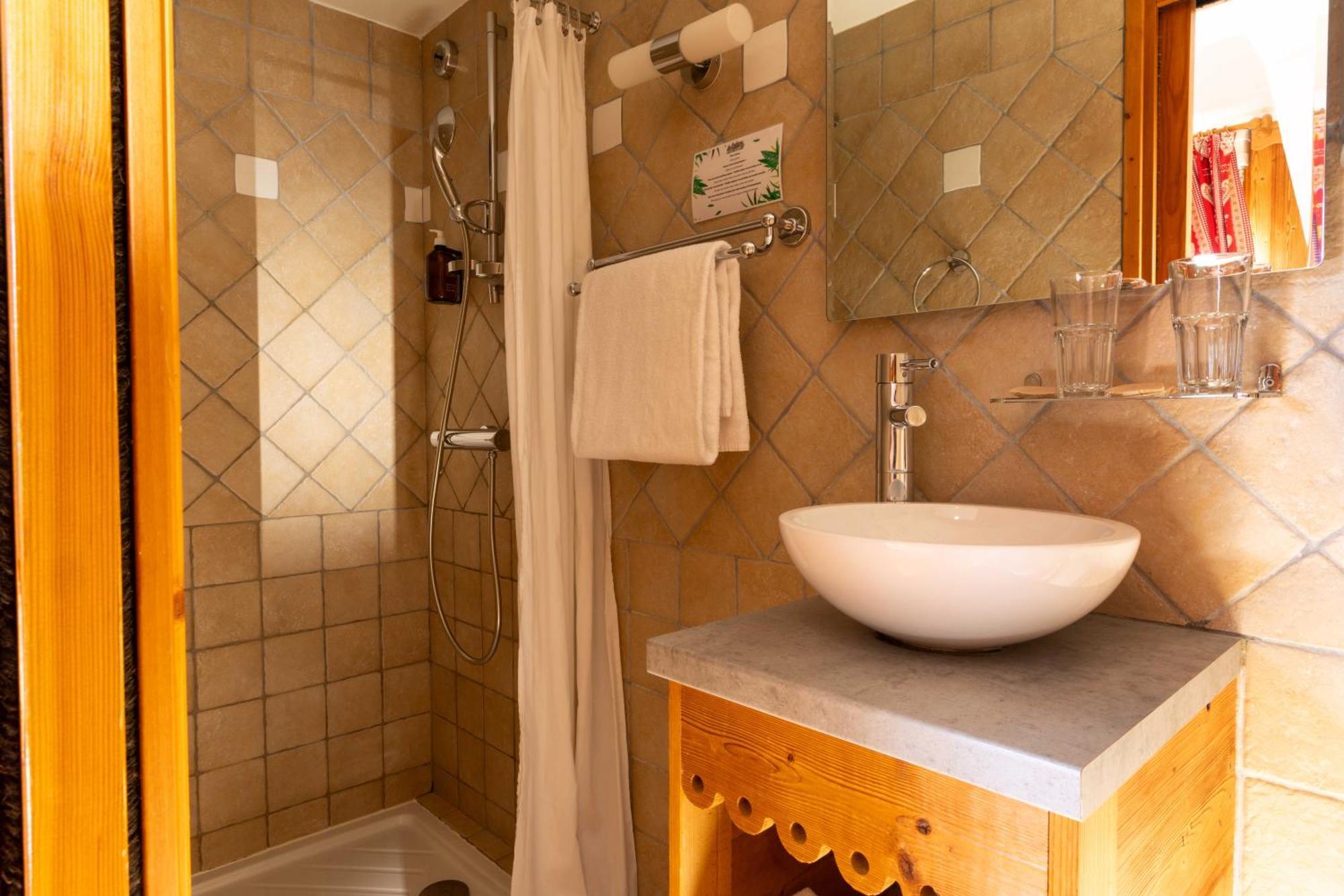 Double Room Mountain View