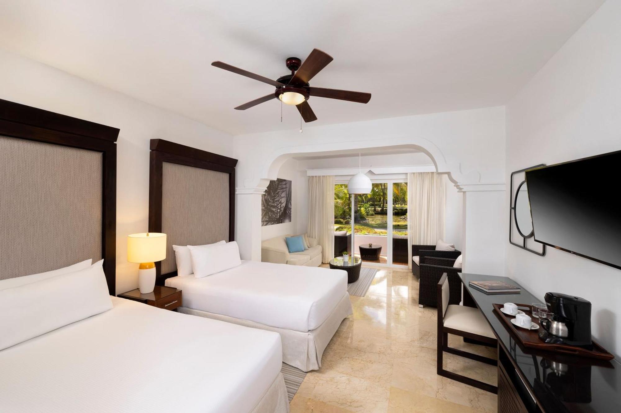 Deluxe Room,1771038239:JPEG