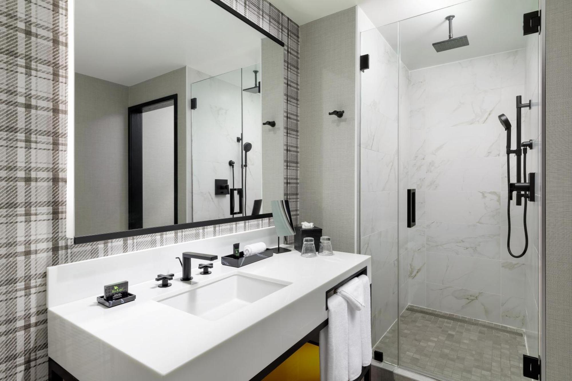 King Studio Suite