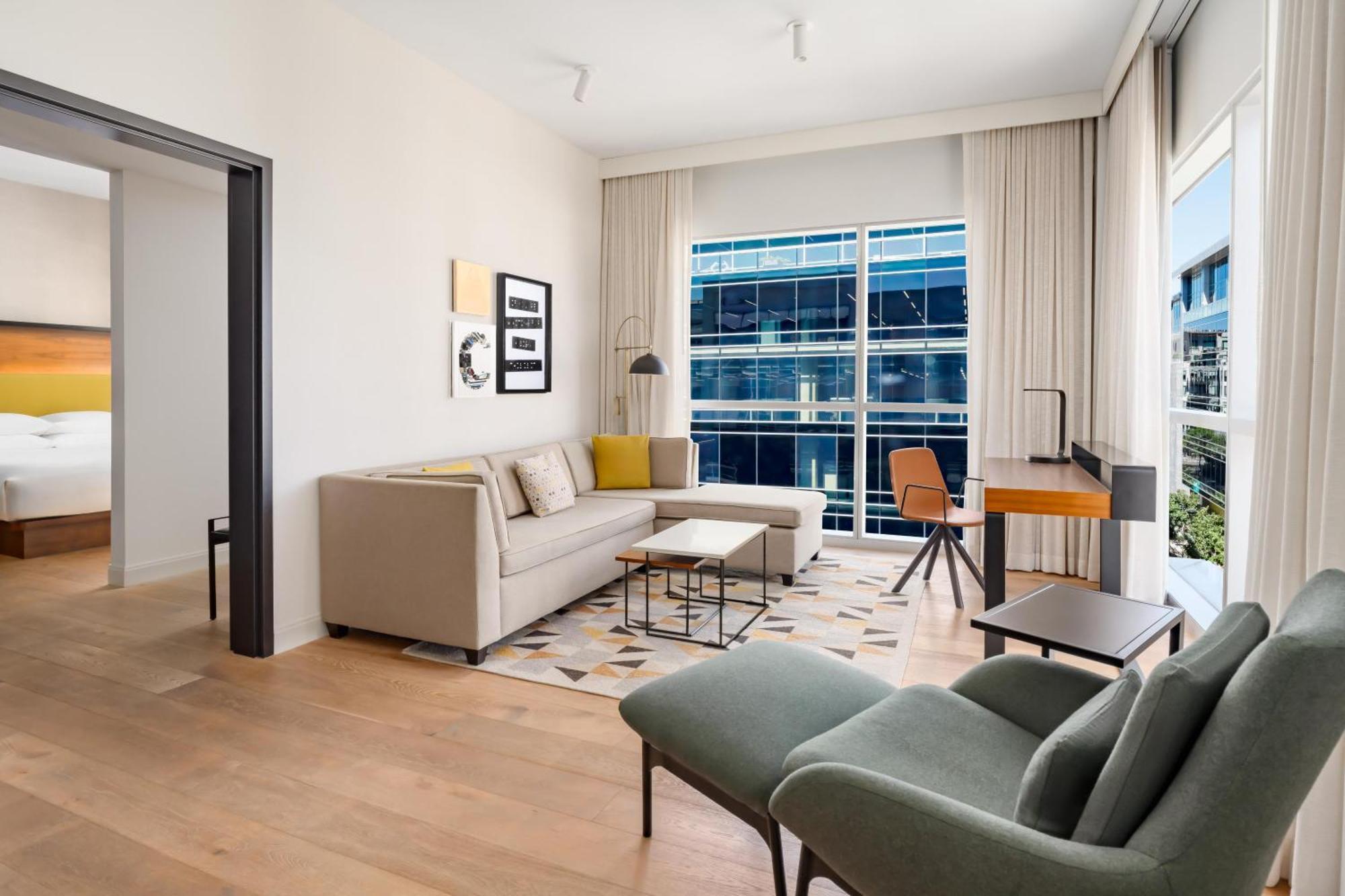 One-Bedroom King Suite