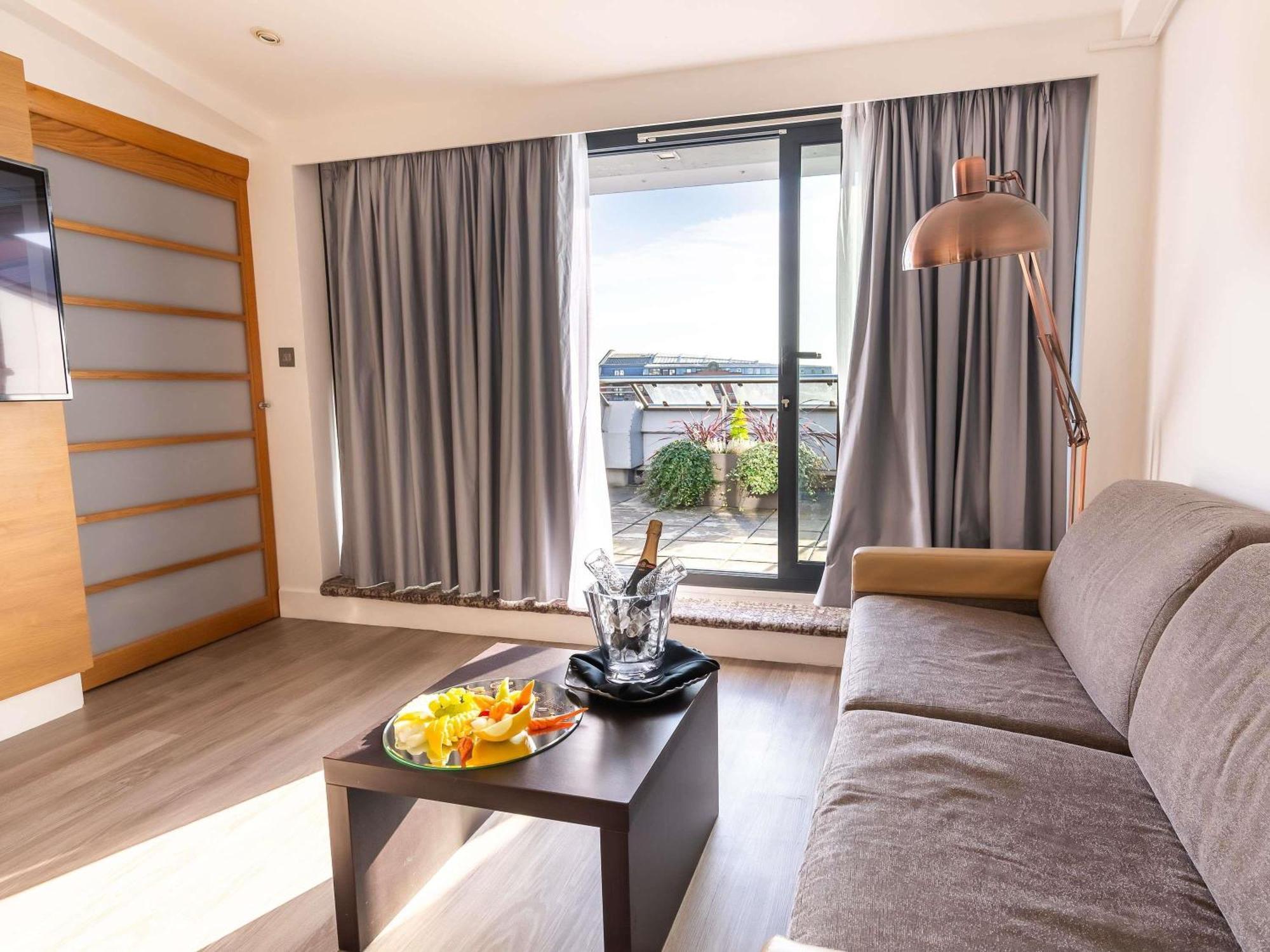 Deluxe Queen Room Balcony View