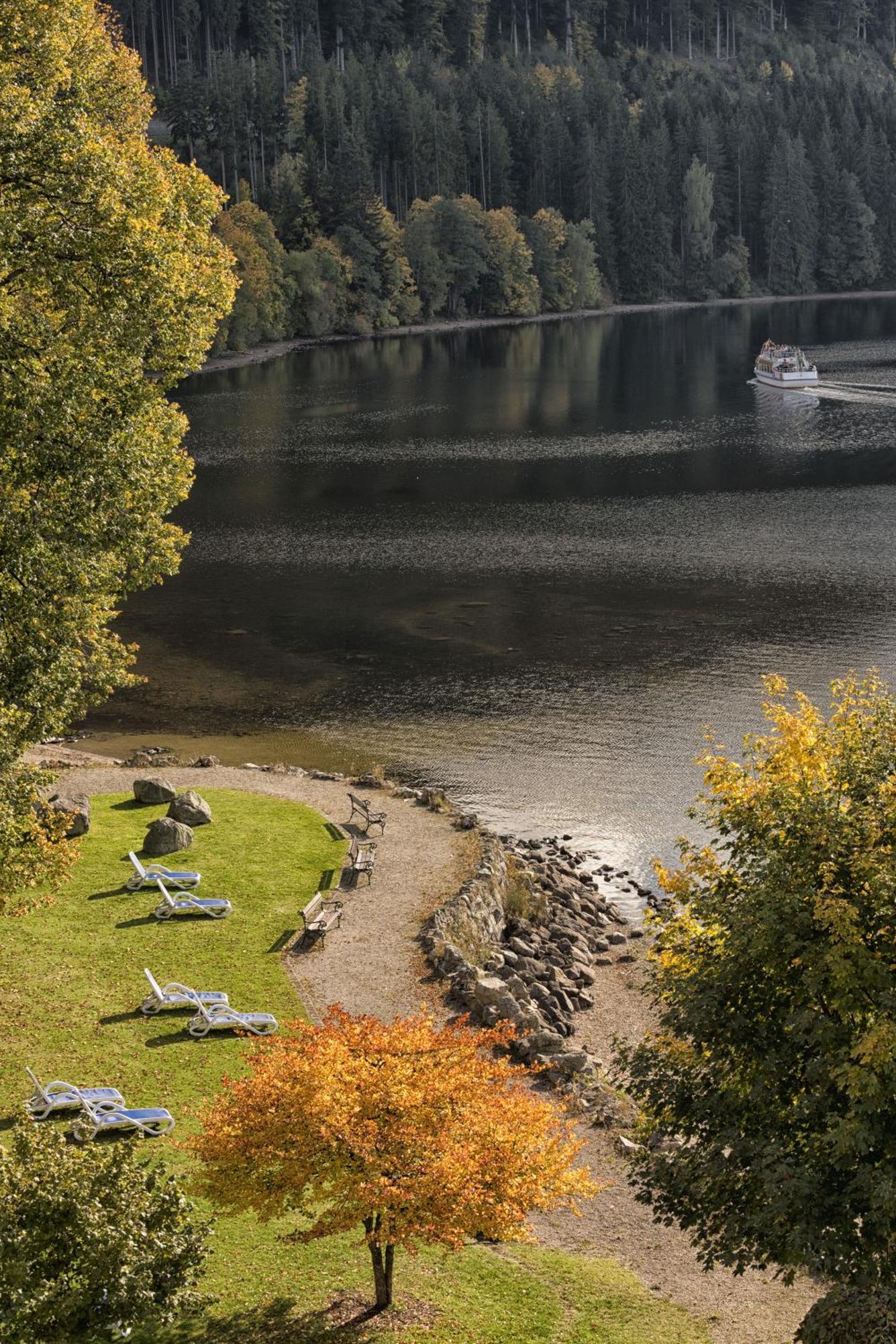Superior Double Room Balcony Lake View