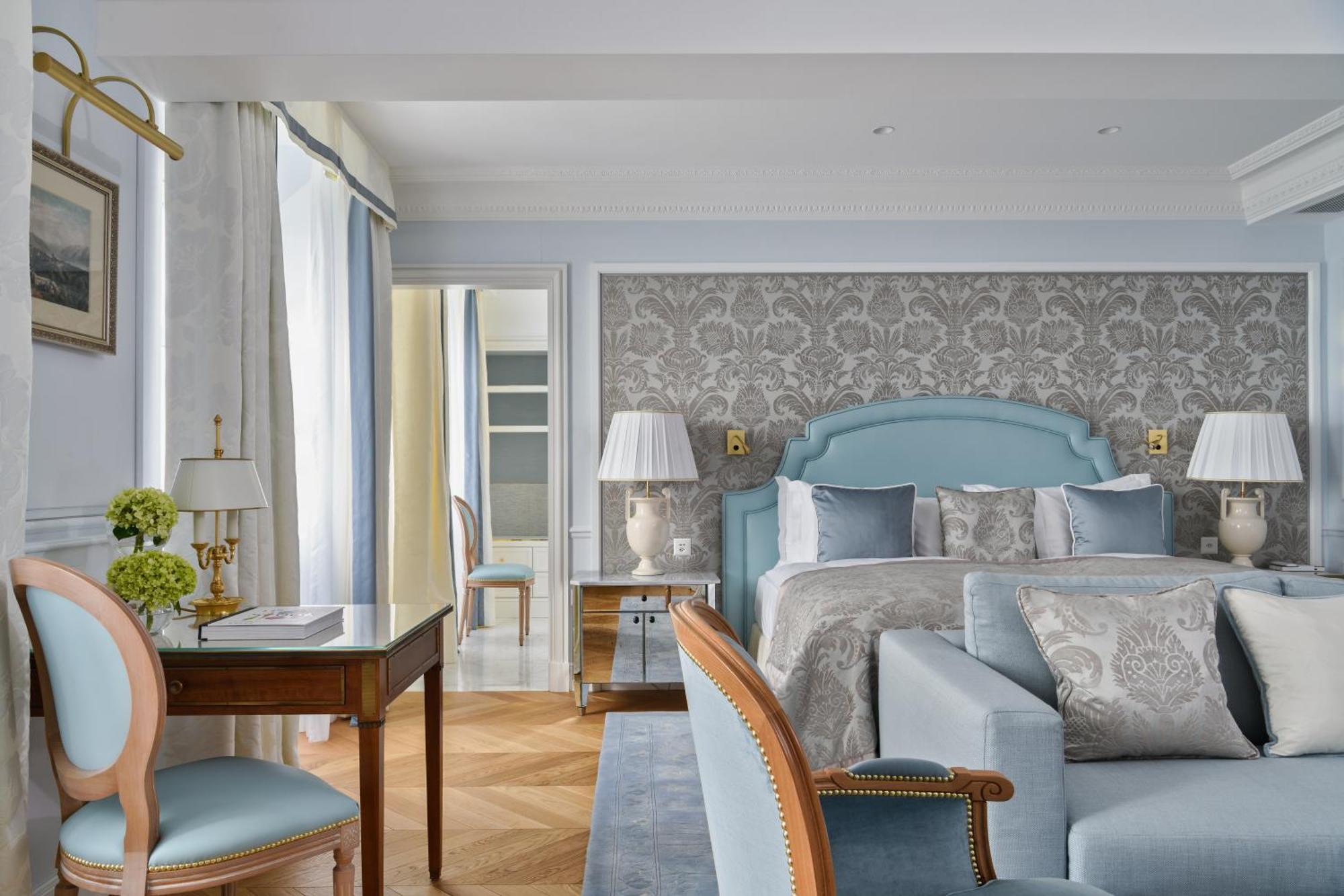 Deluxe Double Room Lake View