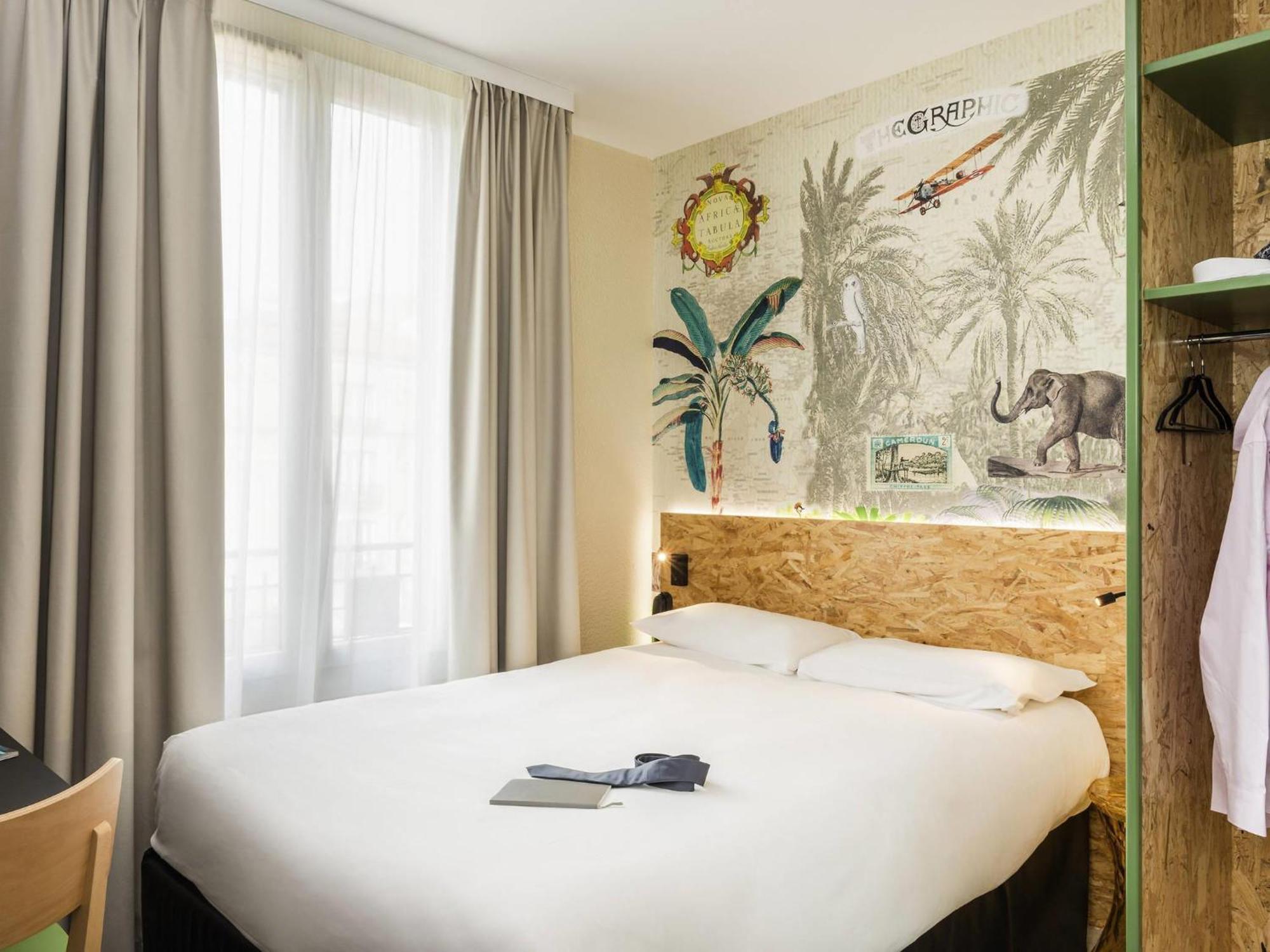 Standard Queen Room
