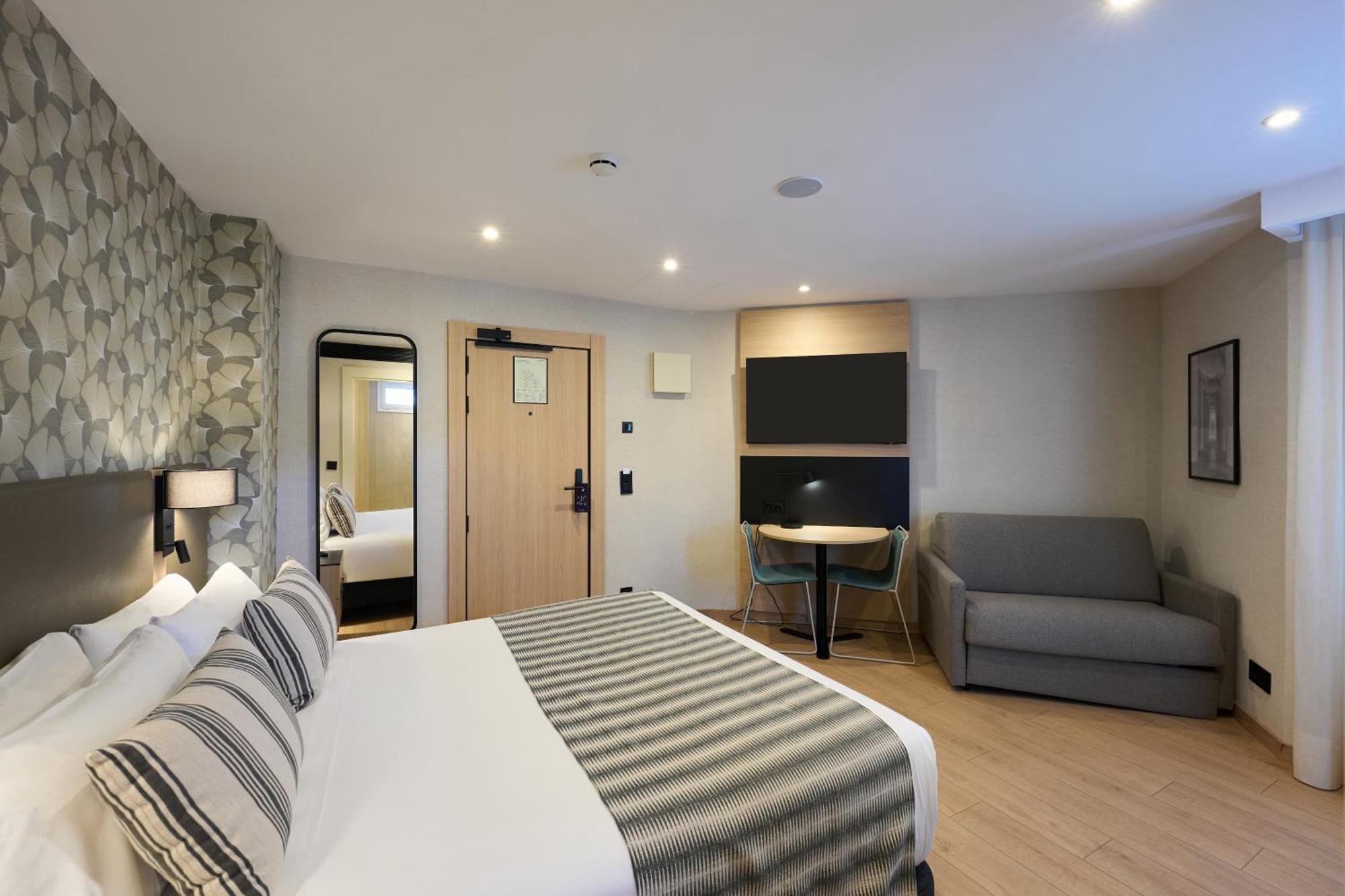 Premium Deluxe Triple Room