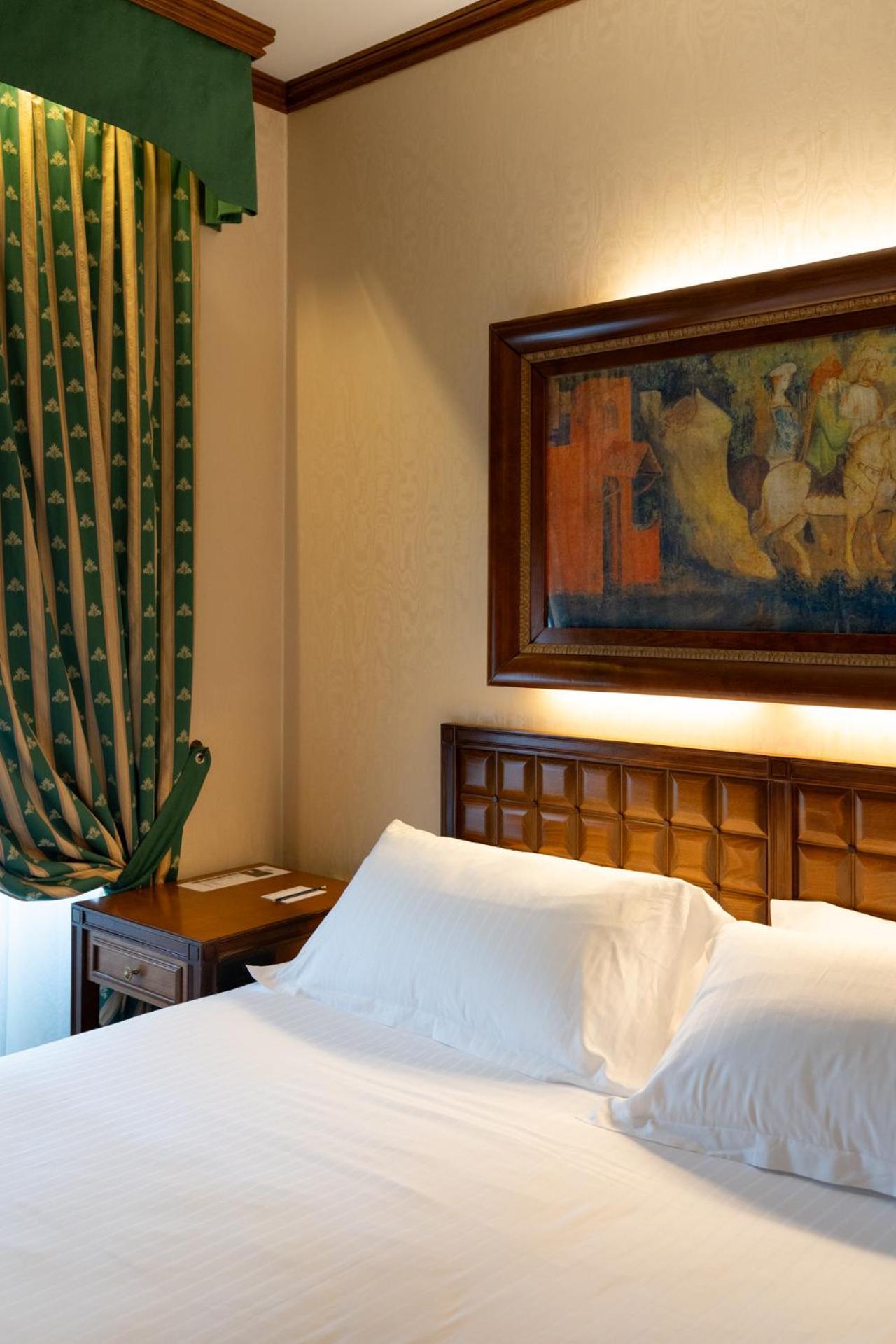 Classic Double Room