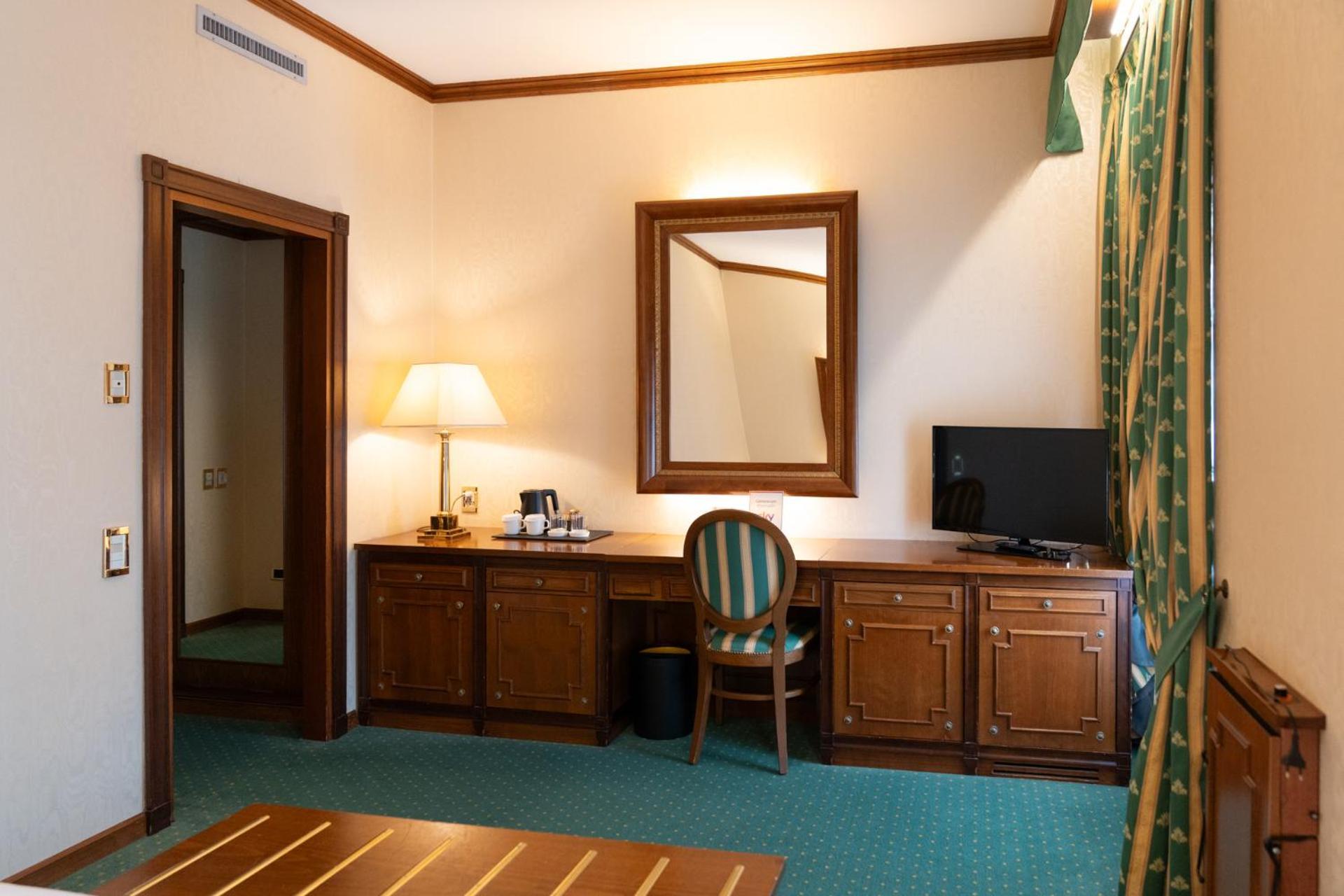 Classic Double Room