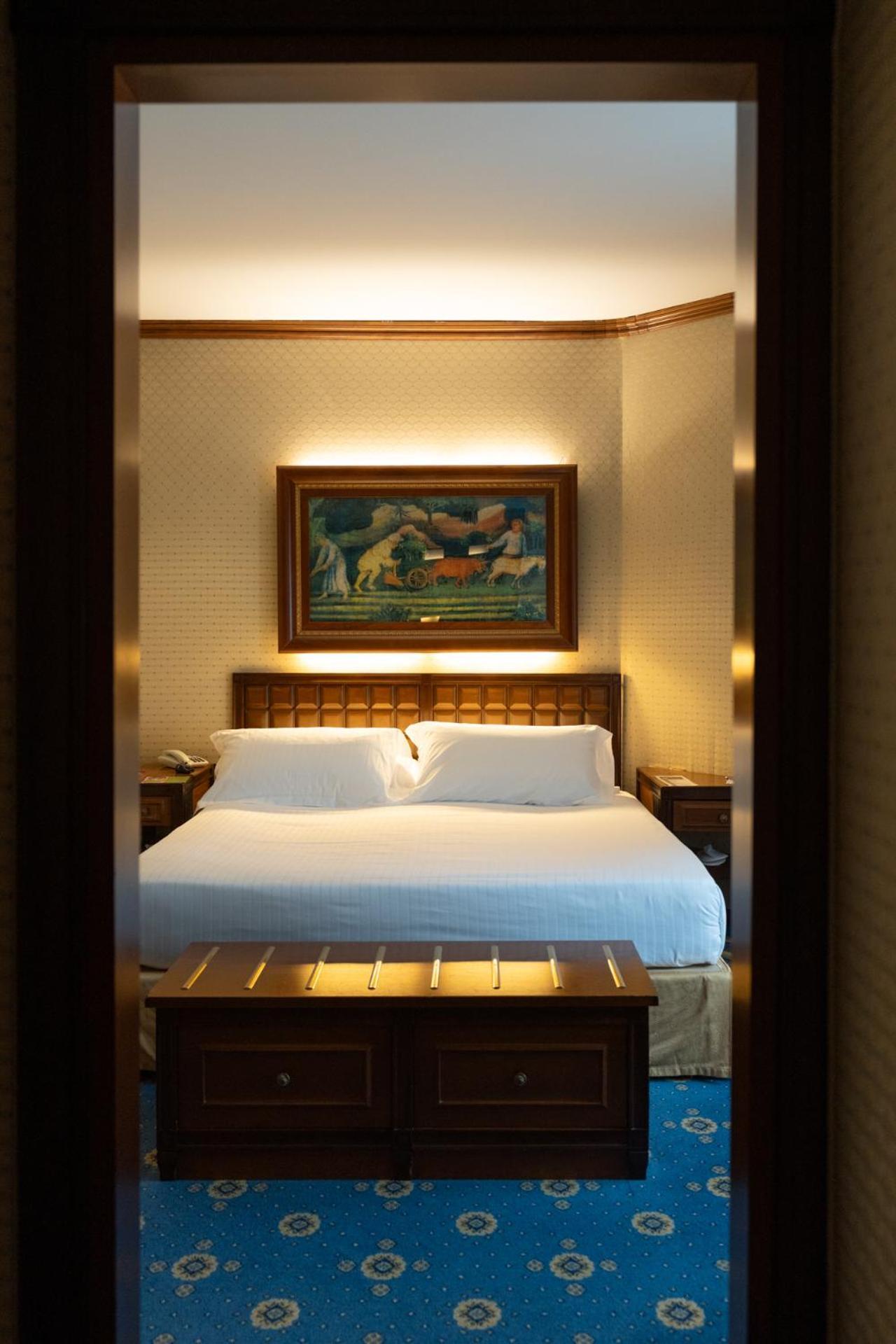 Presidential Suite