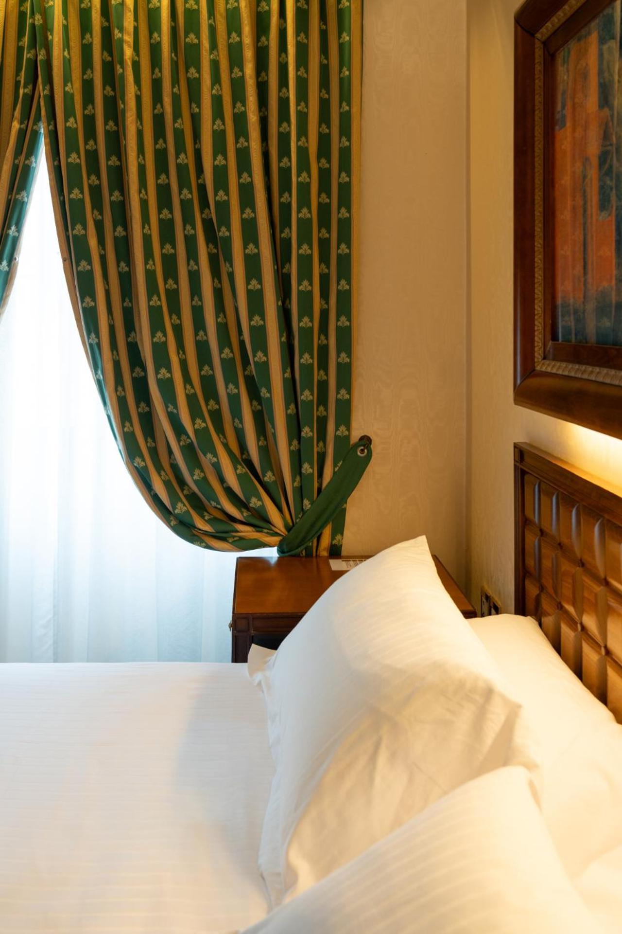 Classic Double Room