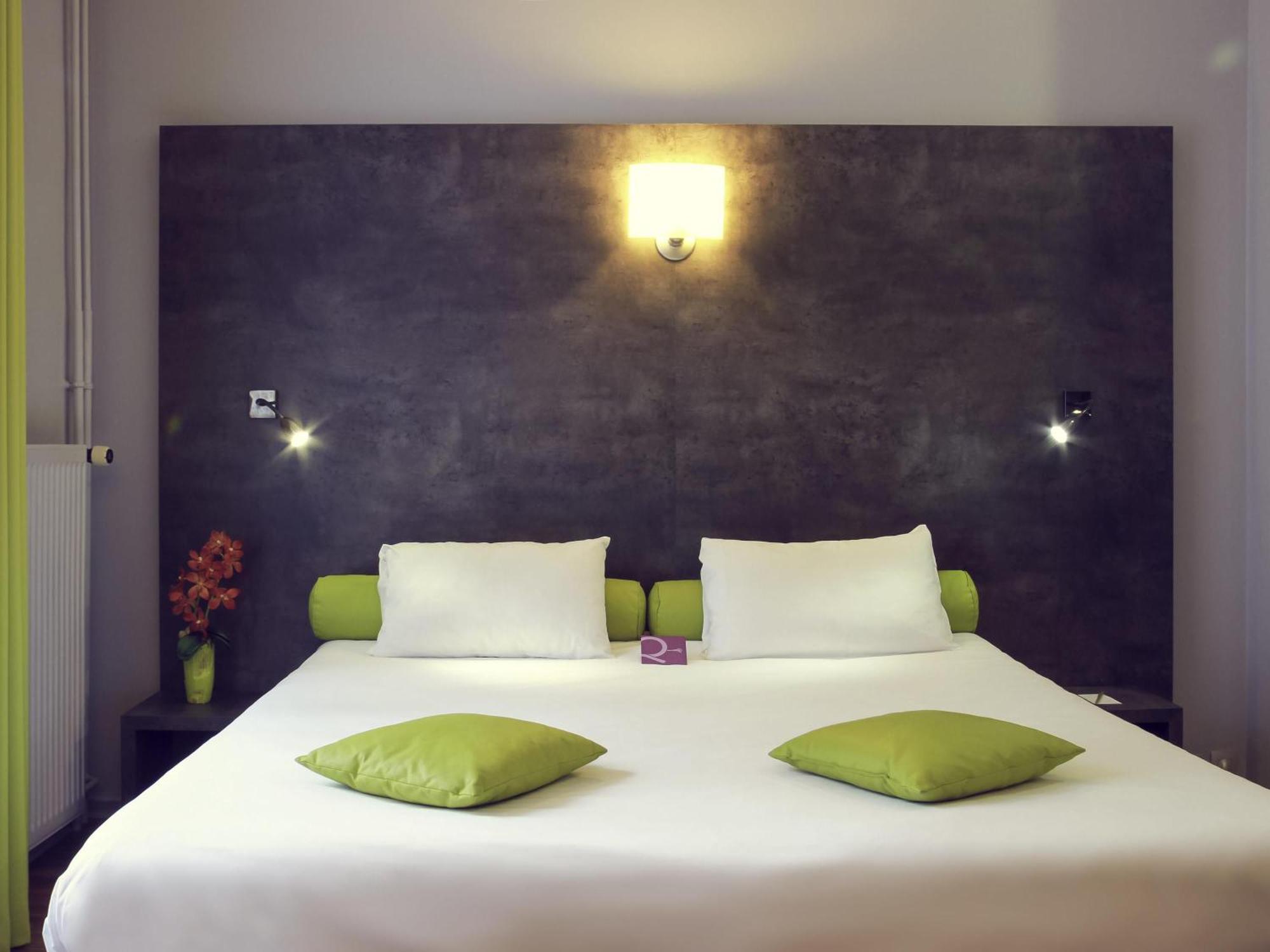 Superior Double Room Street Side